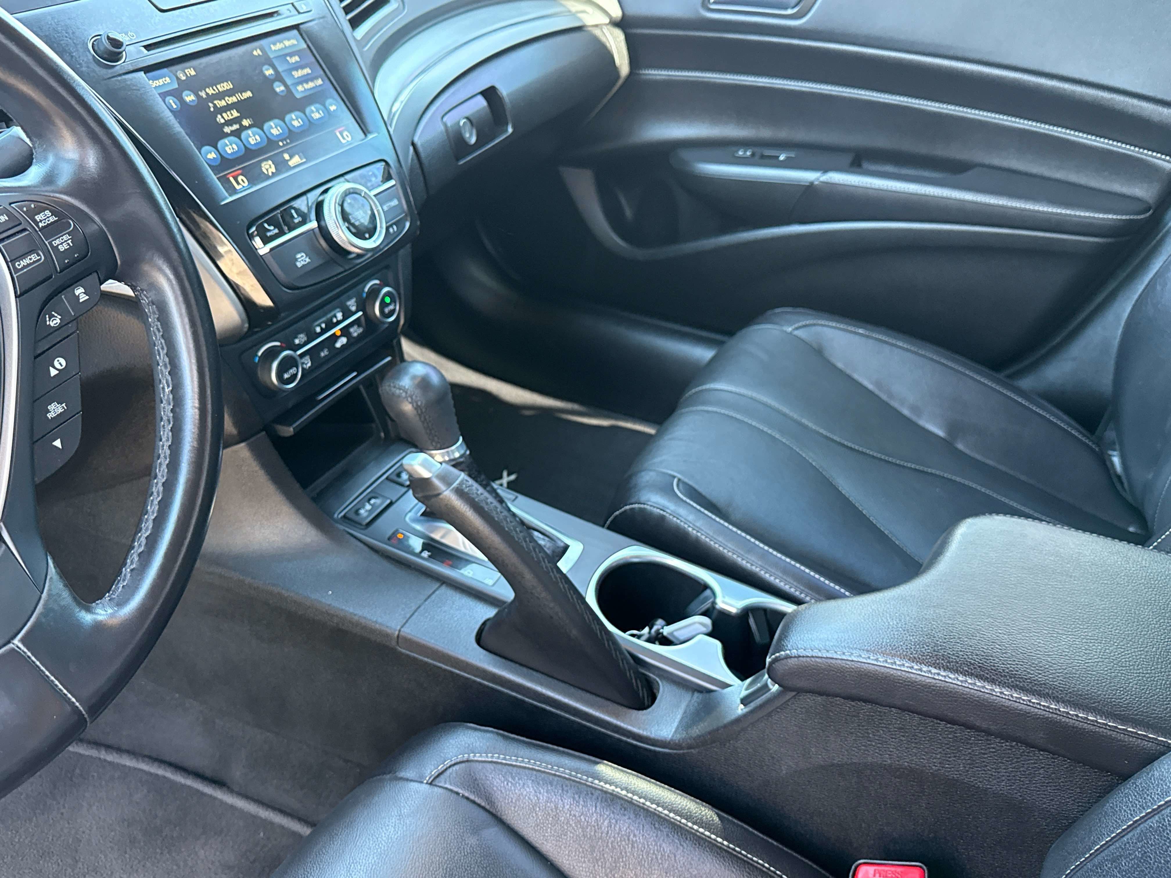 2019 Acura ILX w/Premium Pkg