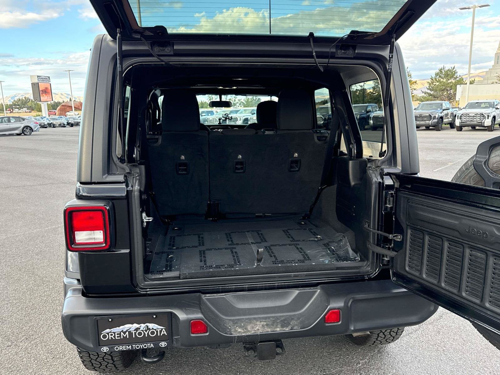 2021 Jeep Wrangler Unlimited Sahara