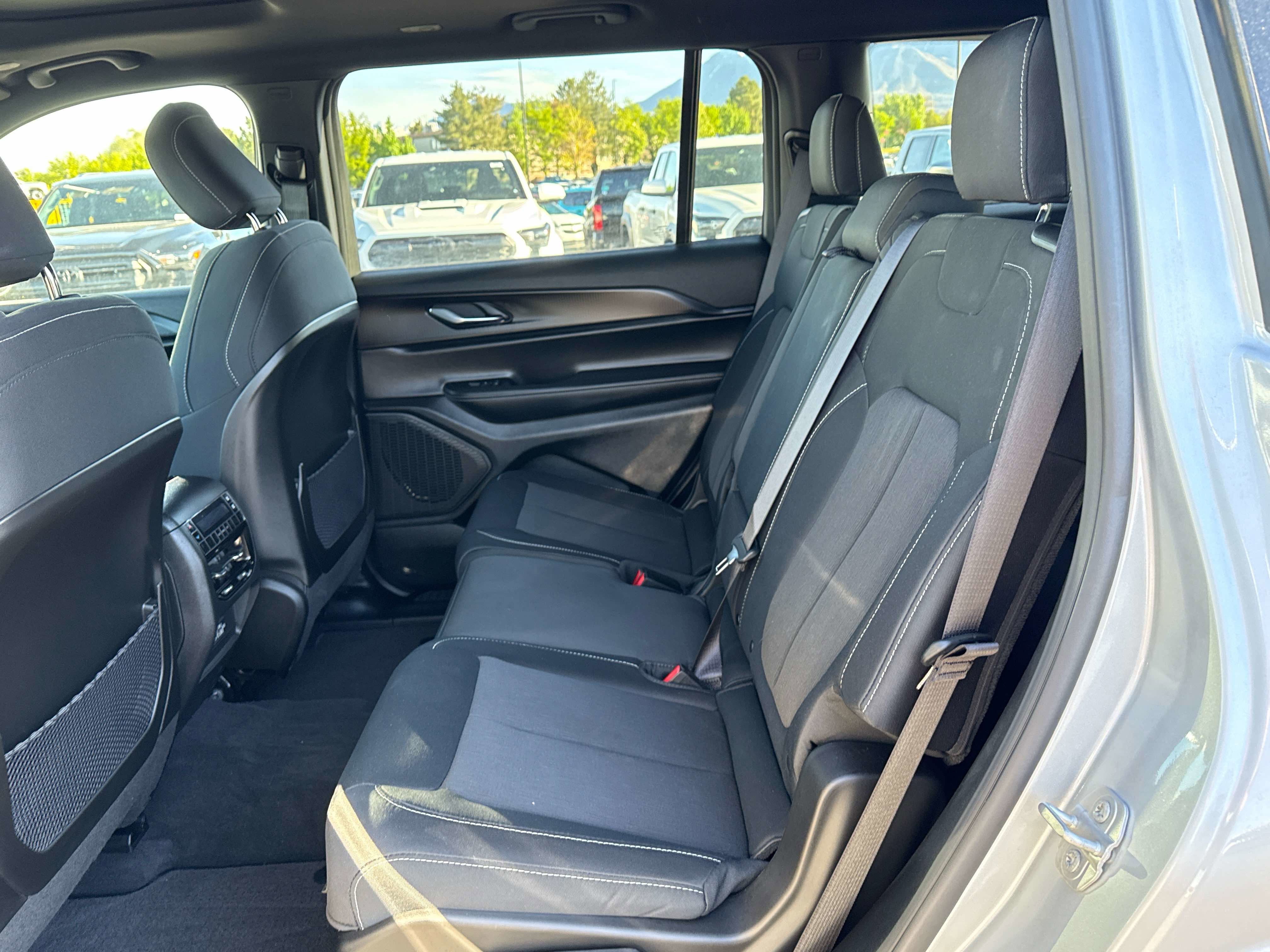 2025 Jeep Grand Cherokee L Laredo X