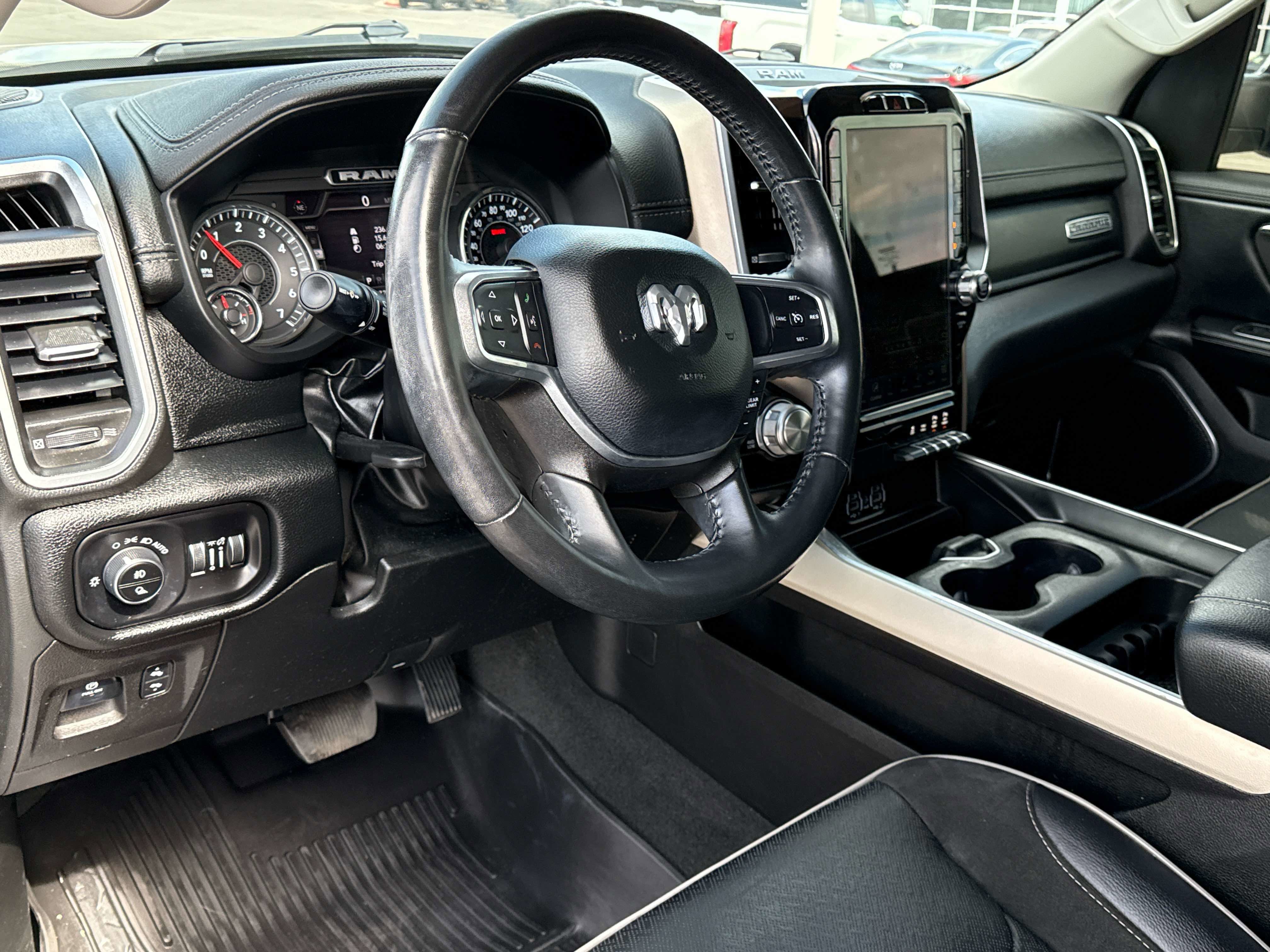 2022 RAM 1500 Laramie