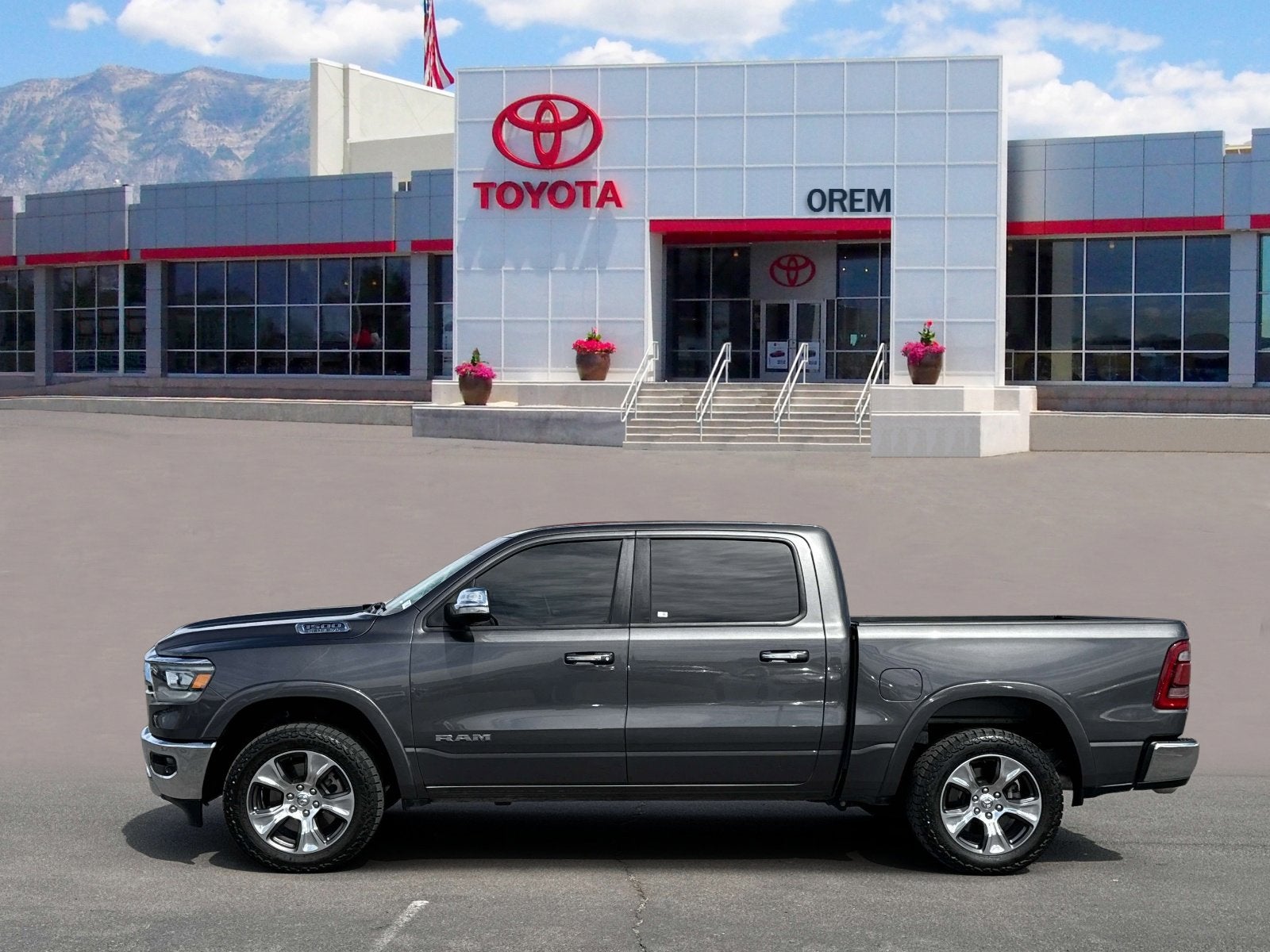 2022 RAM 1500 Laramie