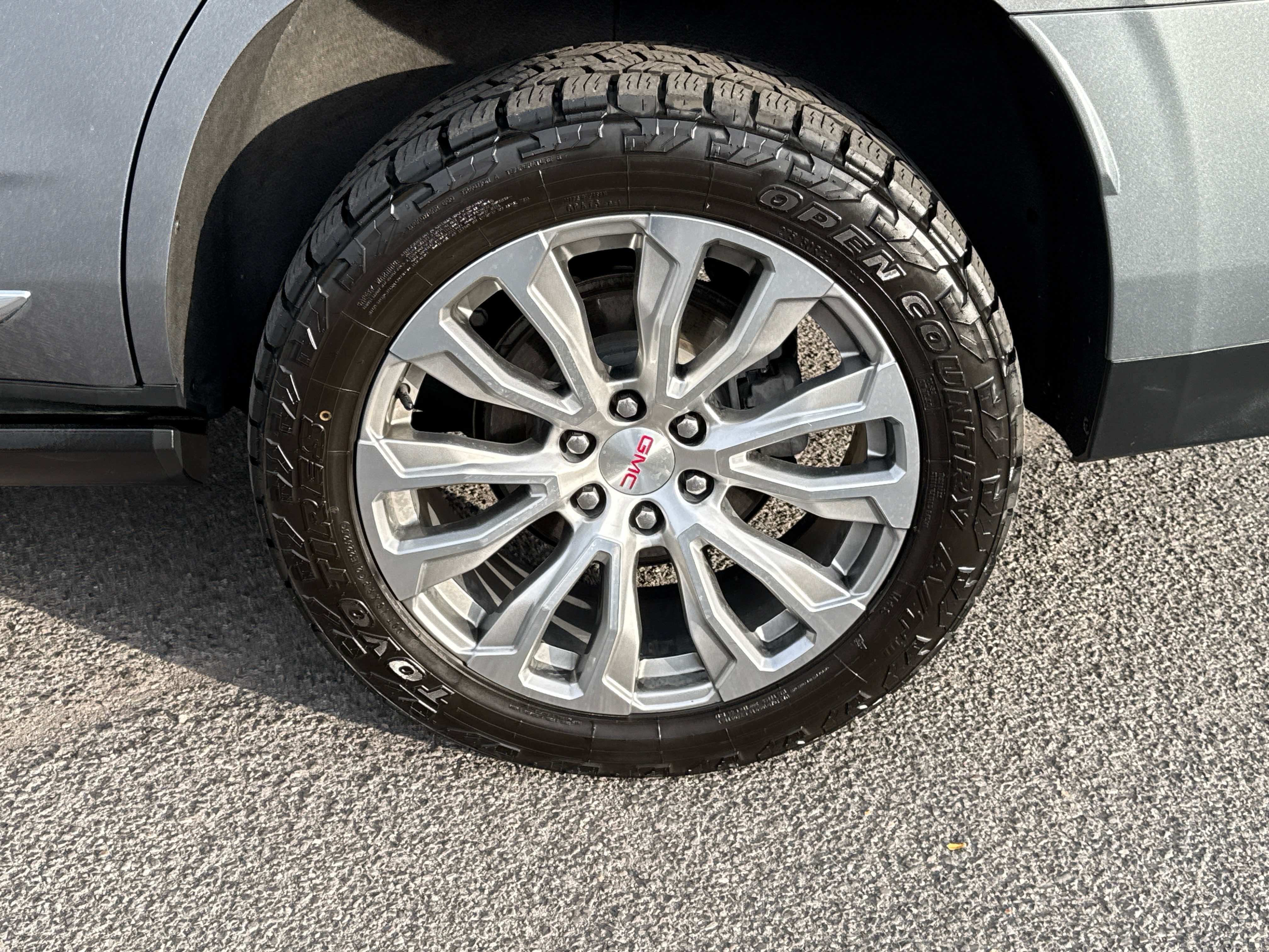 2022 GMC Yukon Denali