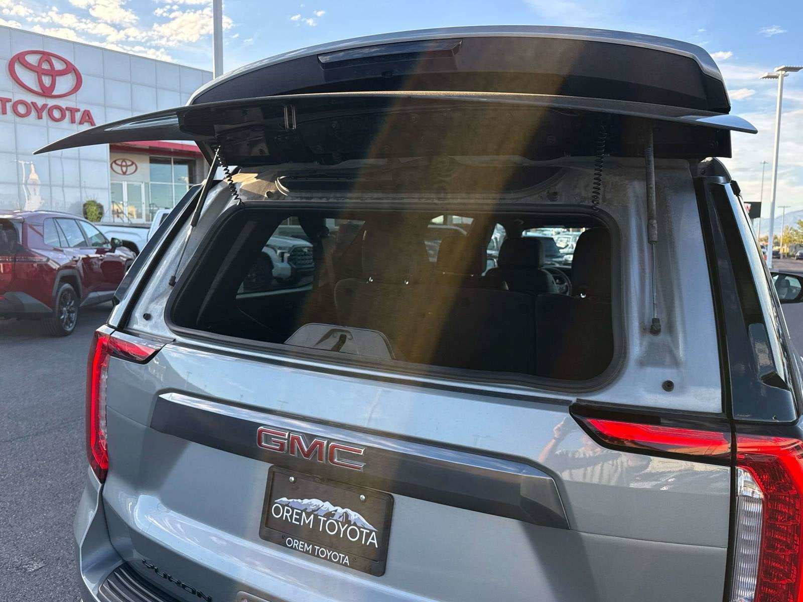 2024 GMC Yukon XL AT4