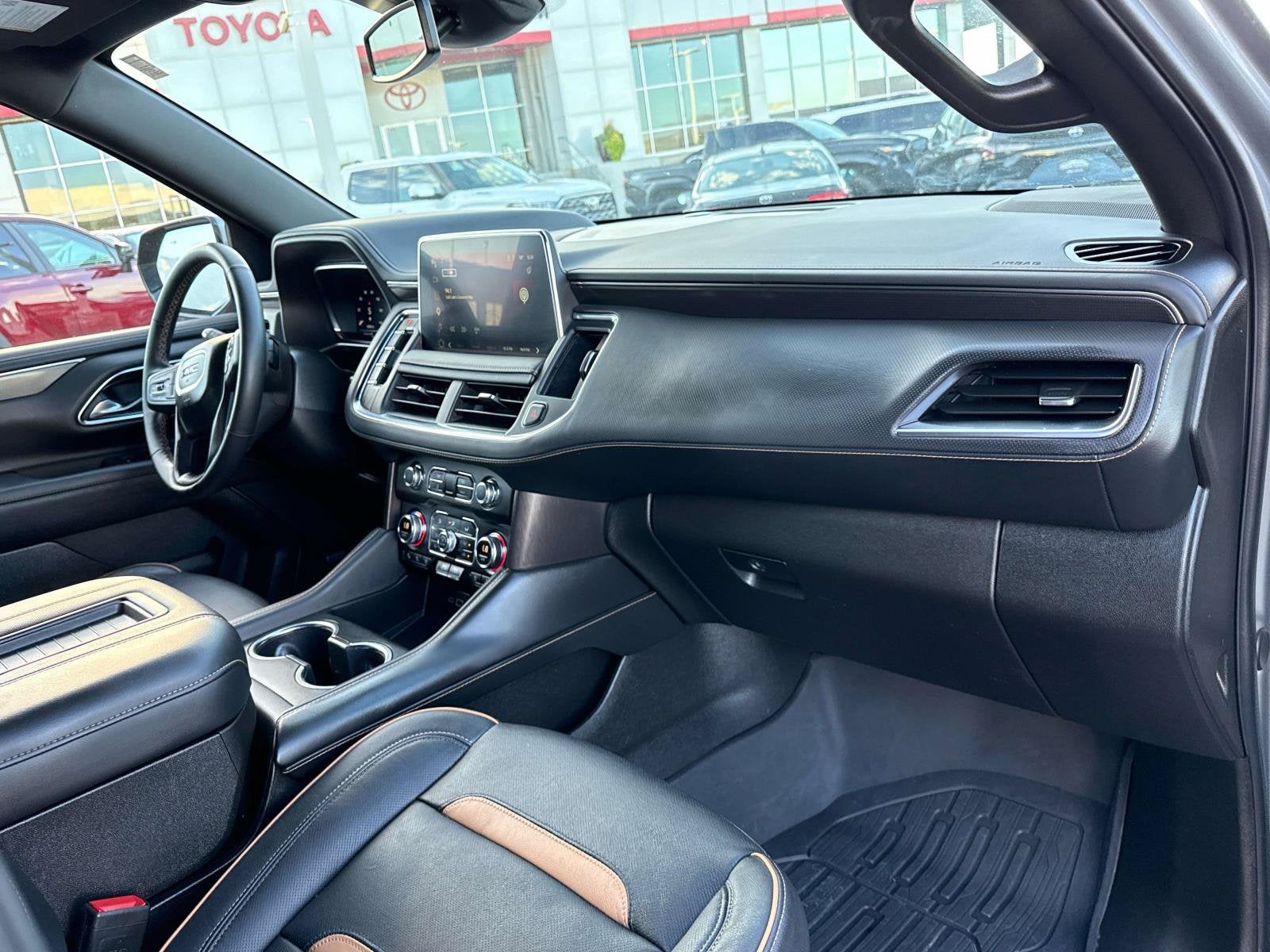 2024 GMC Yukon XL AT4