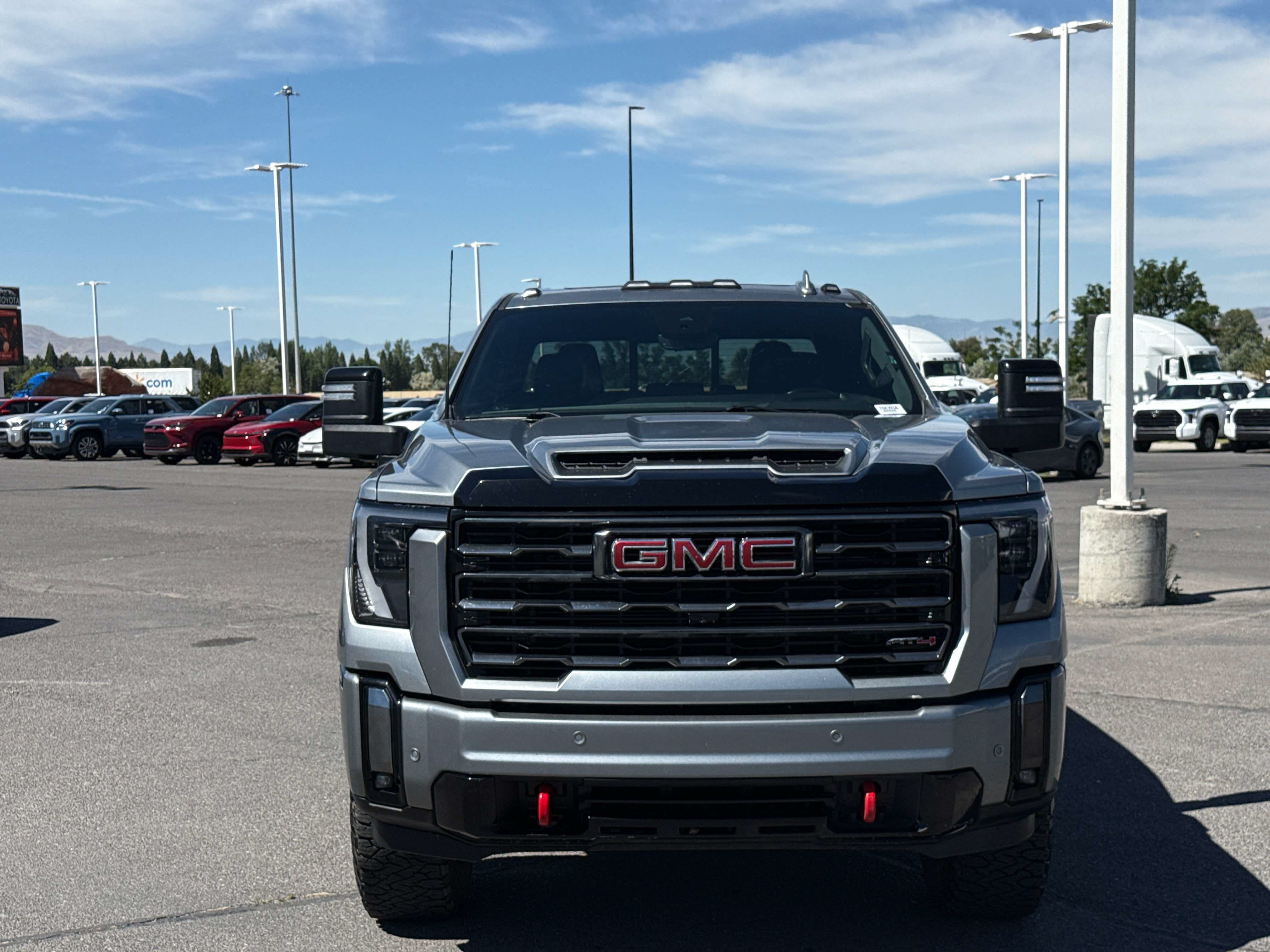 2024 GMC Sierra HD AT4