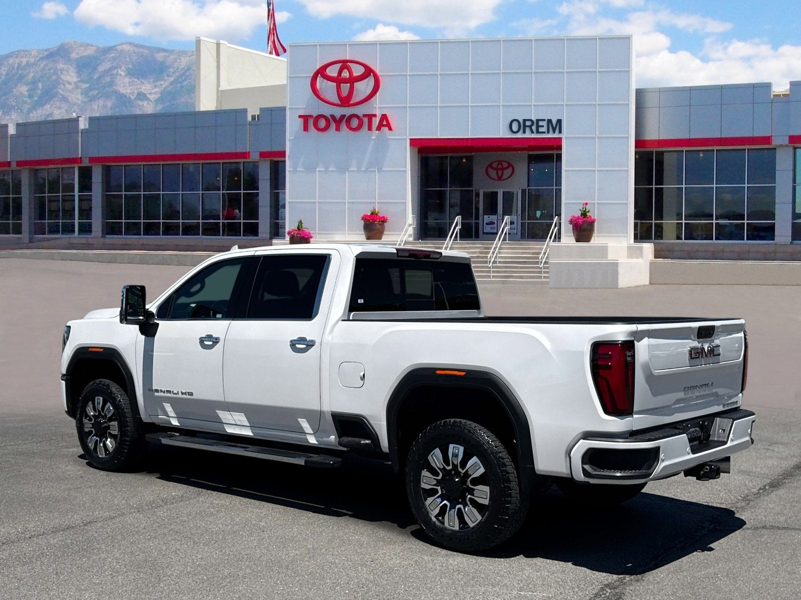 2024 GMC Sierra HD Denali
