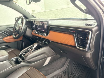 2023 GMC Canyon 4WD AT4
