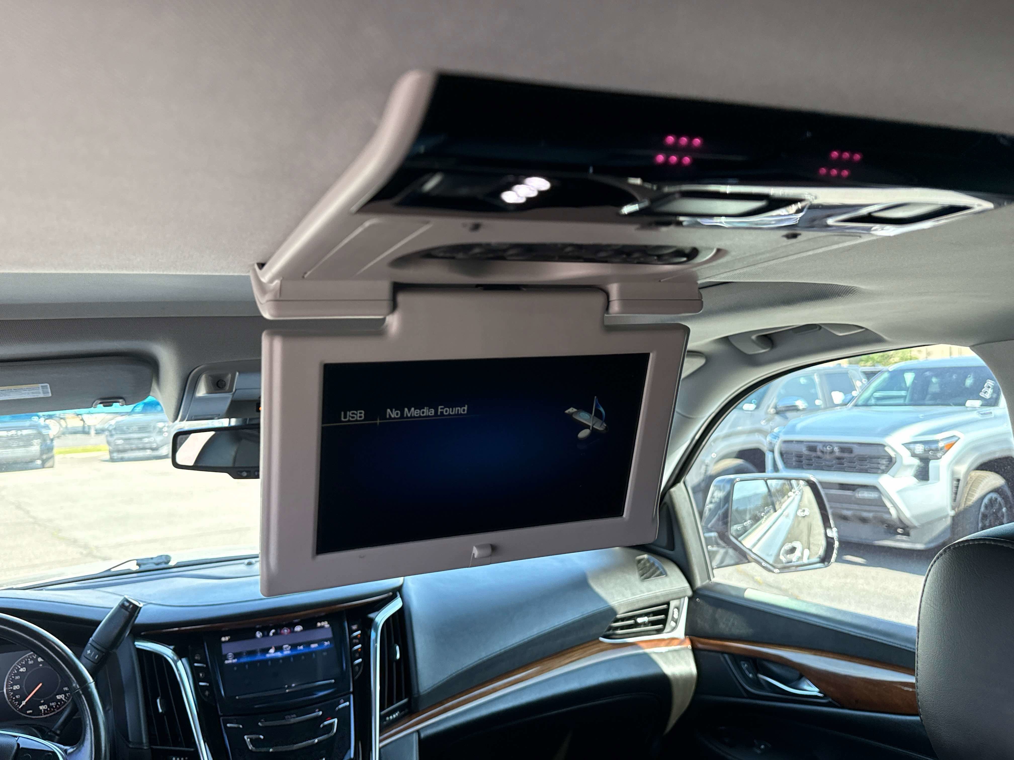 2015 Cadillac Escalade Luxury
