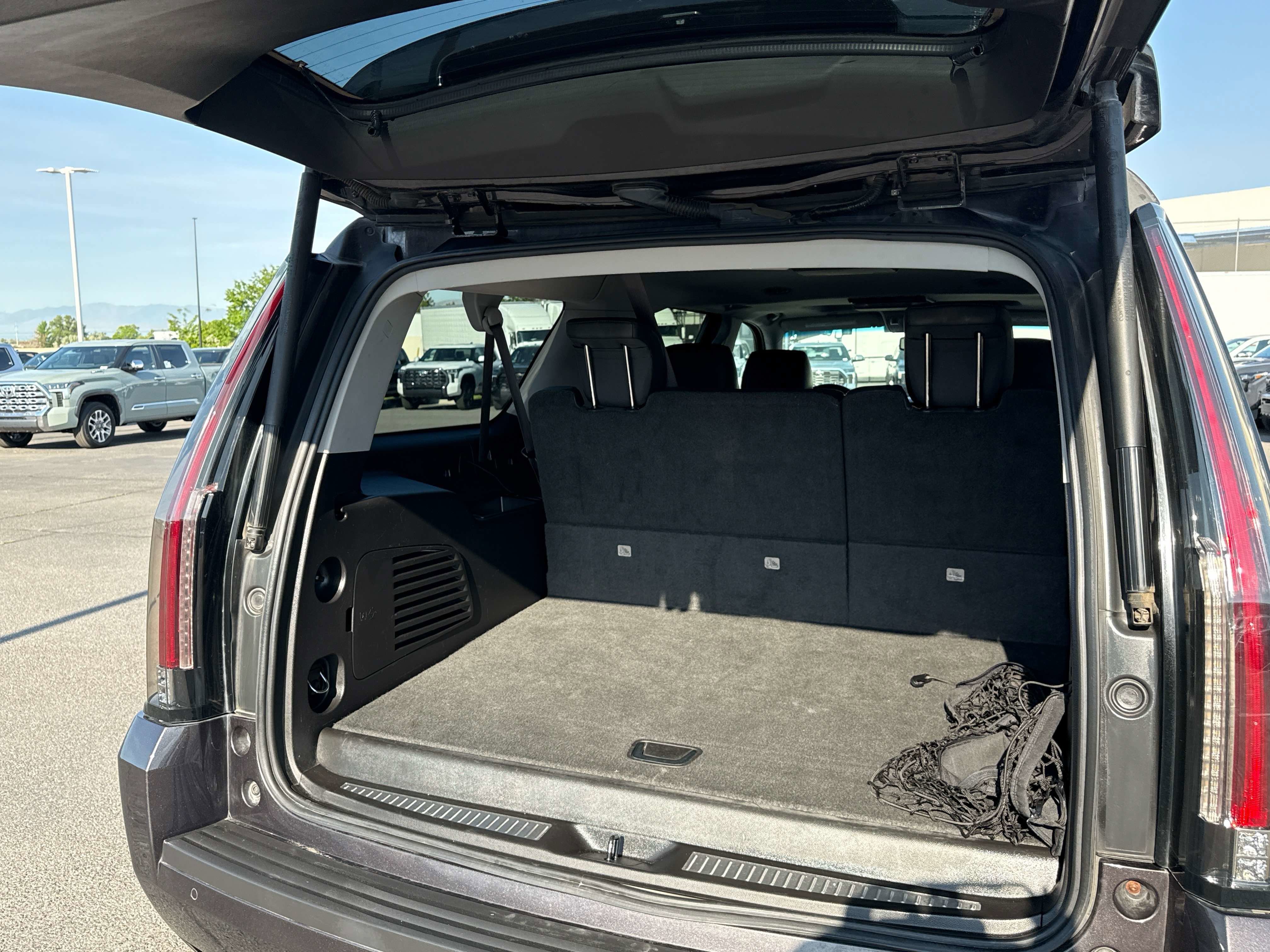 2015 Cadillac Escalade Luxury