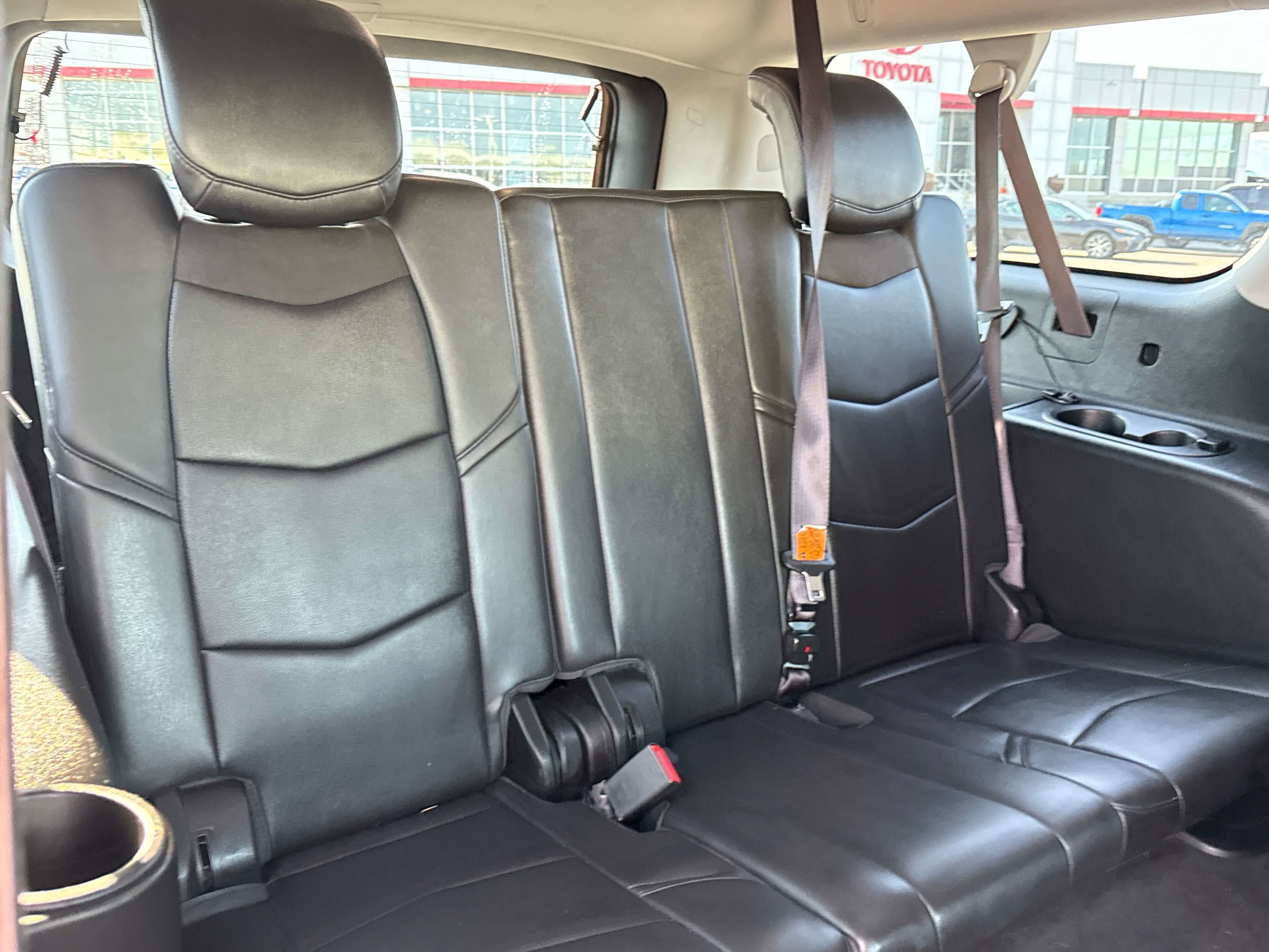 2015 Cadillac Escalade Luxury