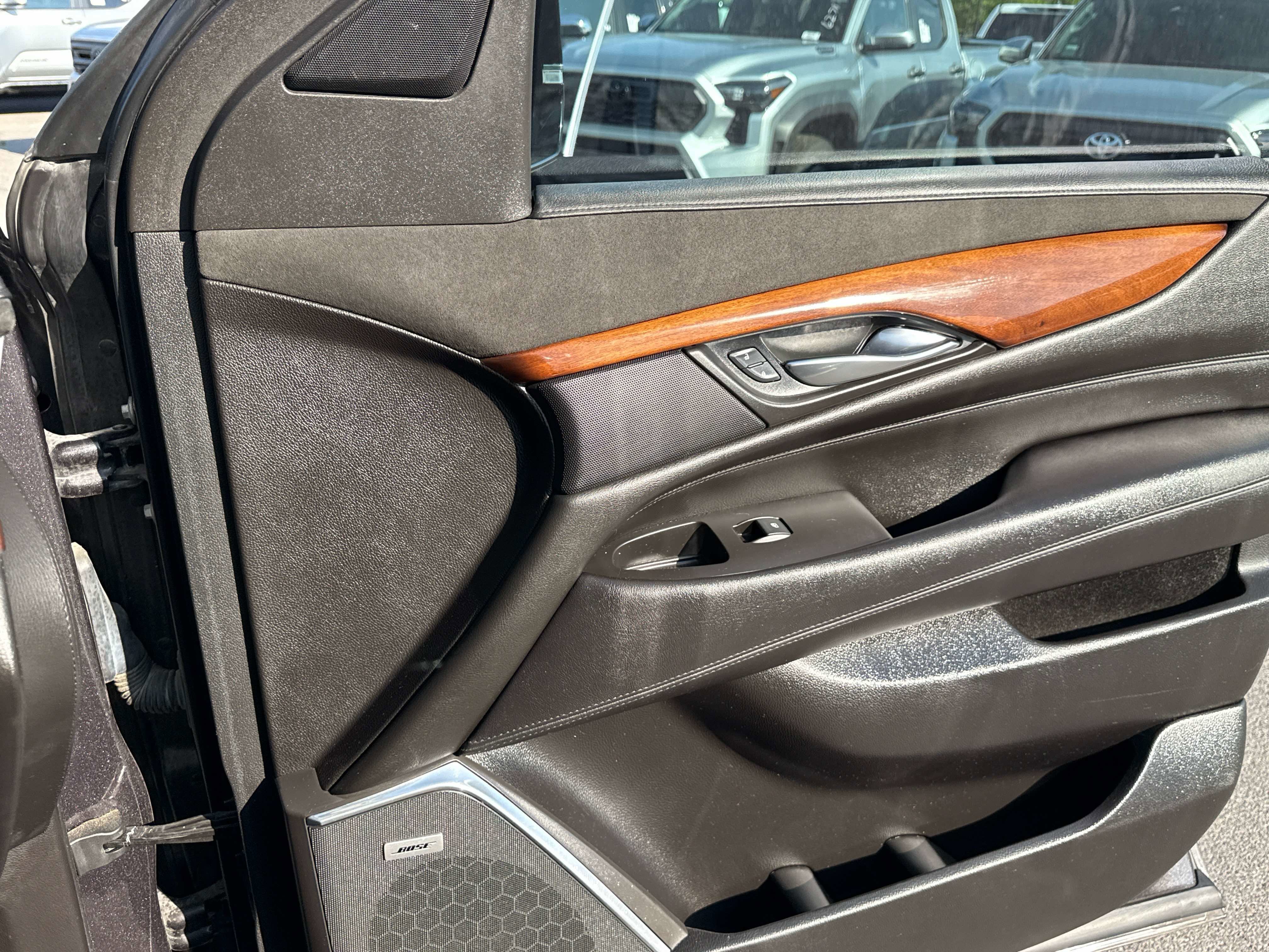 2015 Cadillac Escalade Luxury