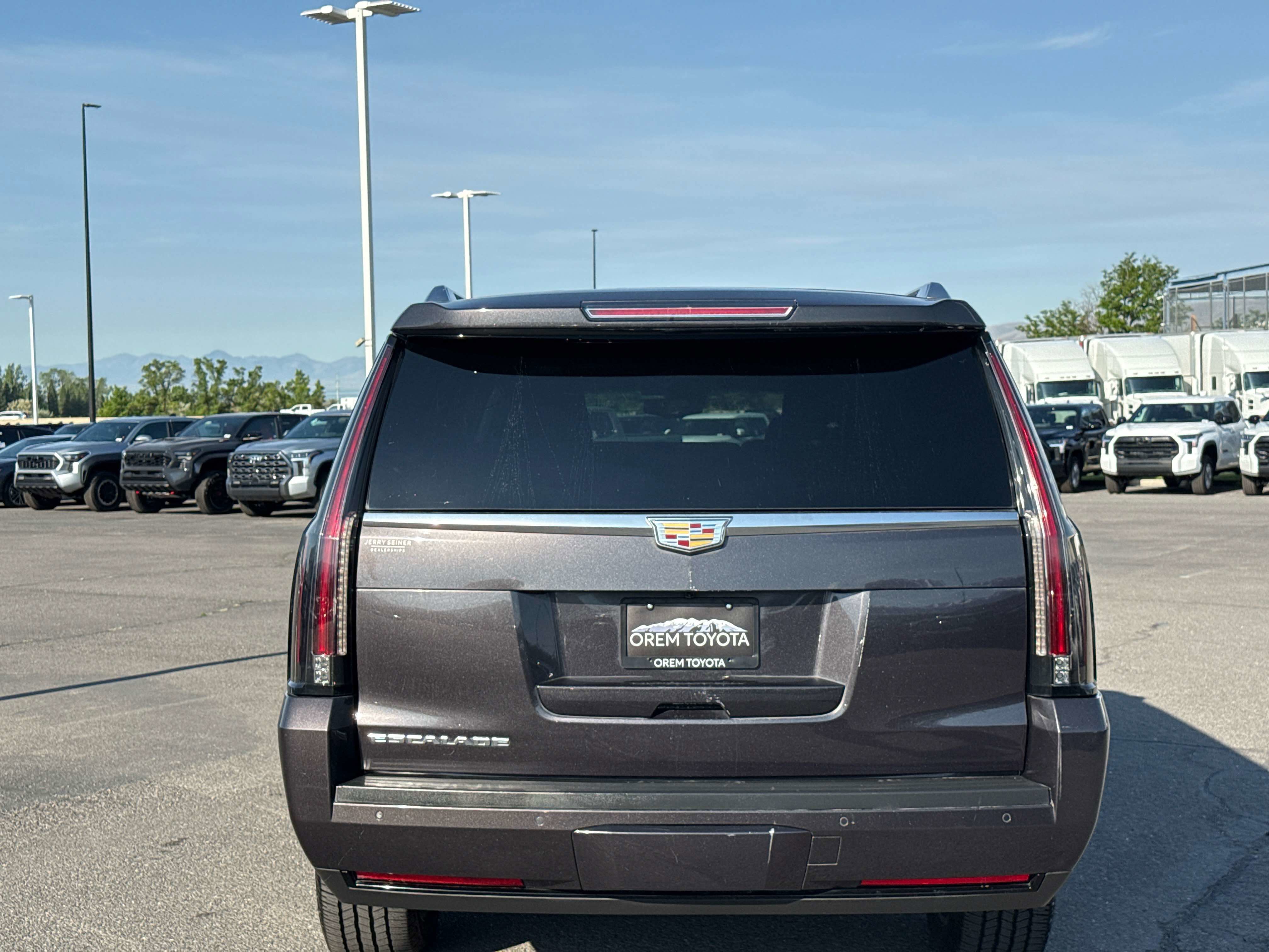 2015 Cadillac Escalade Luxury