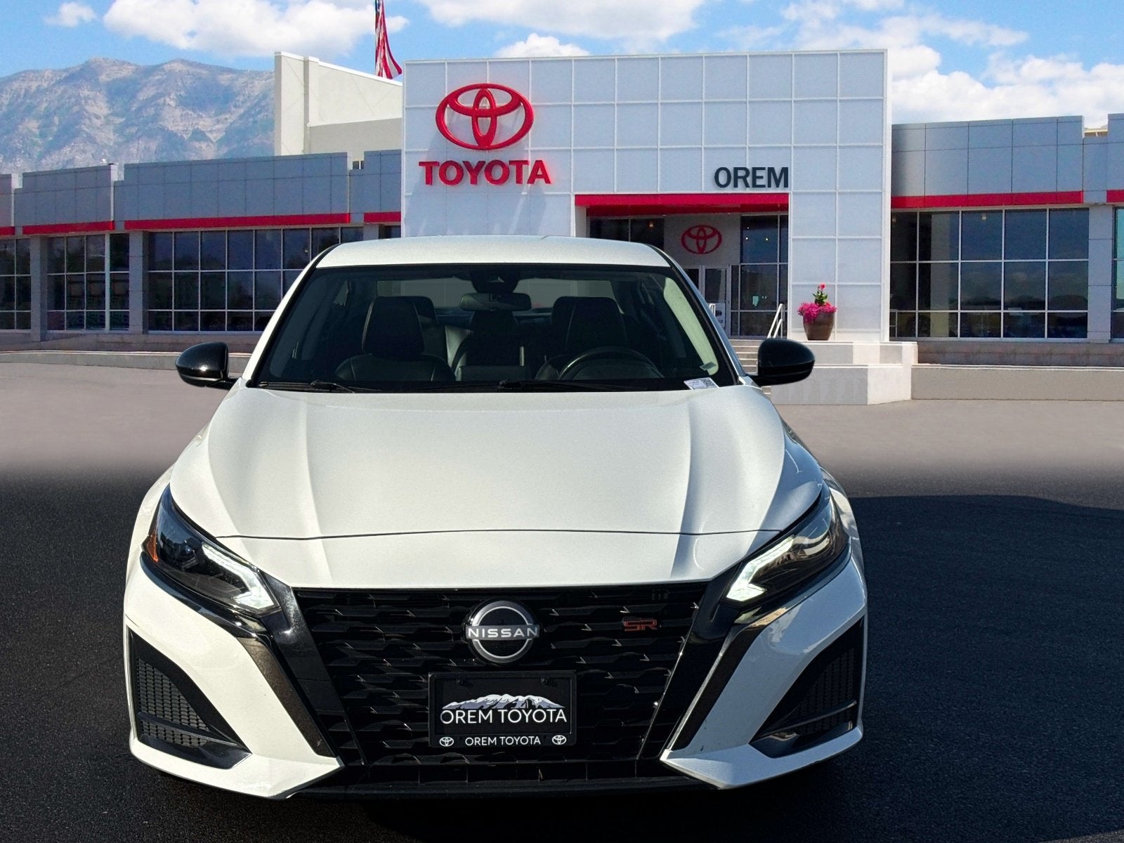 2025 Nissan Altima SR