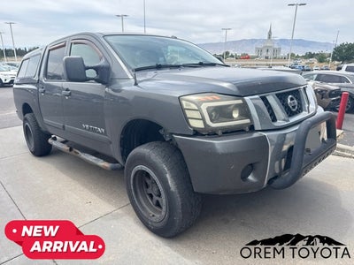 2012 Nissan Titan SV