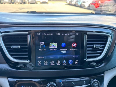 2017 Chrysler Pacifica Touring-L