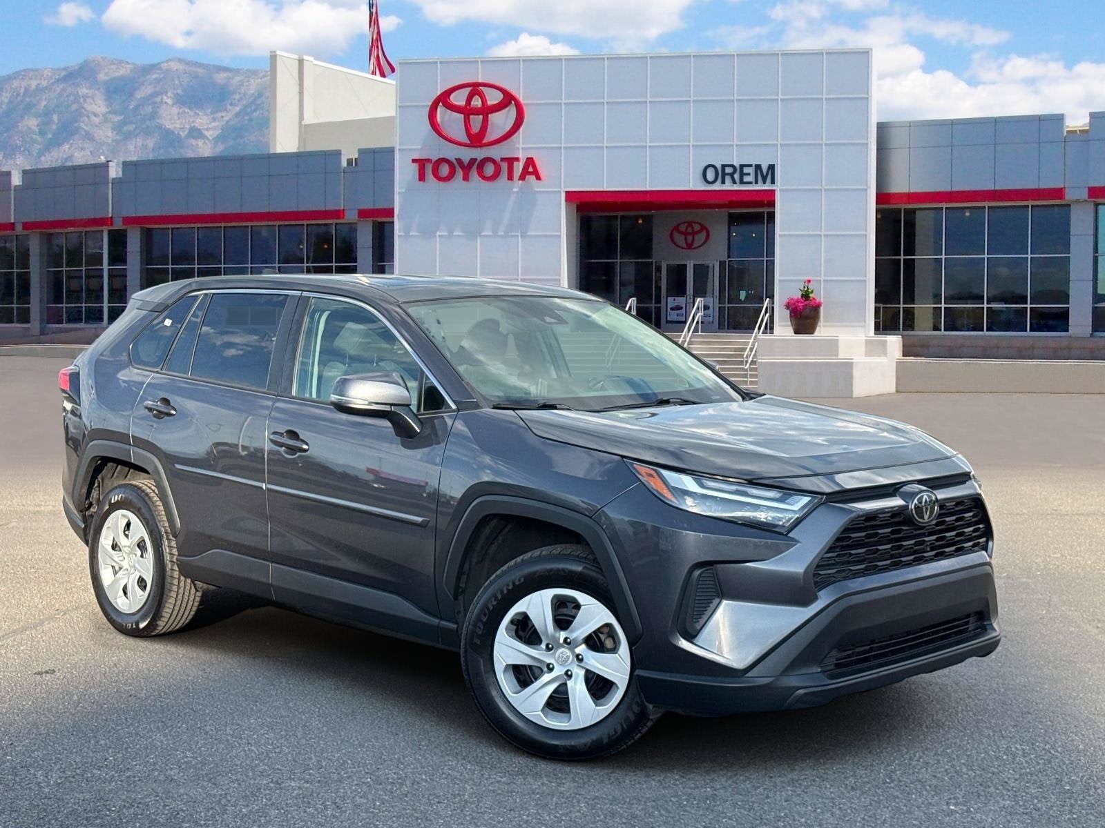 2023 Toyota RAV4 LE