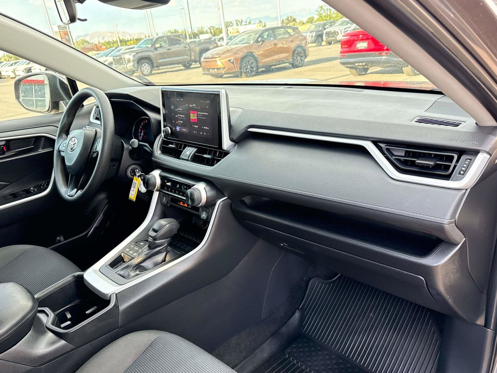 2023 Toyota RAV4 LE