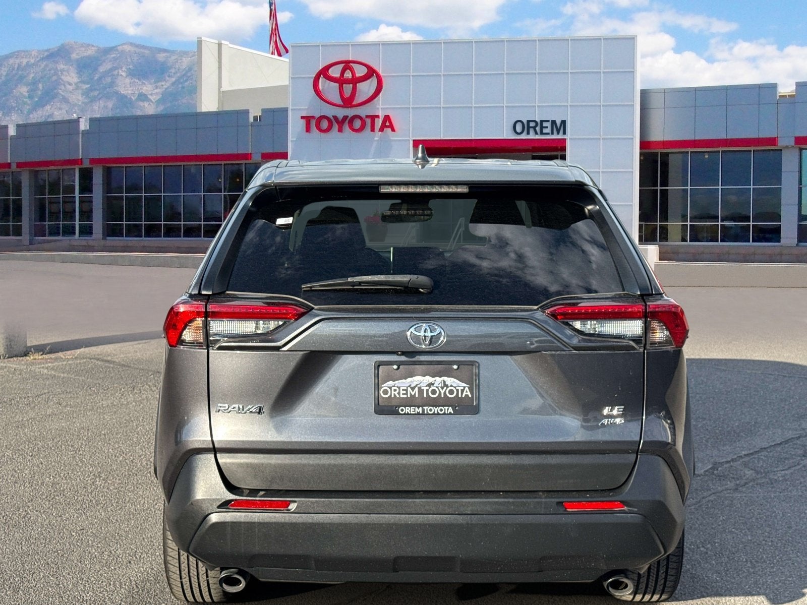 2023 Toyota RAV4 LE