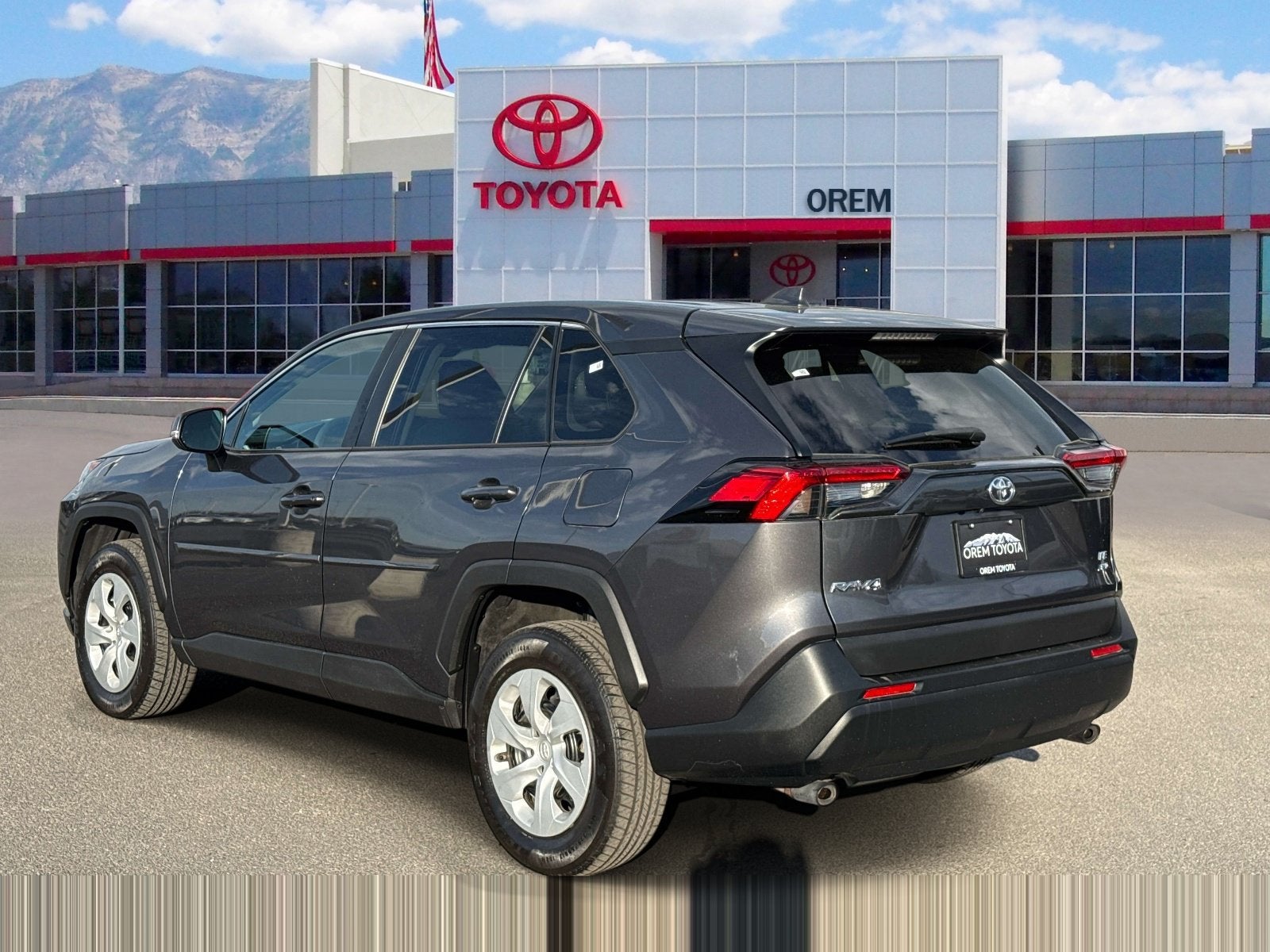 2023 Toyota RAV4 LE