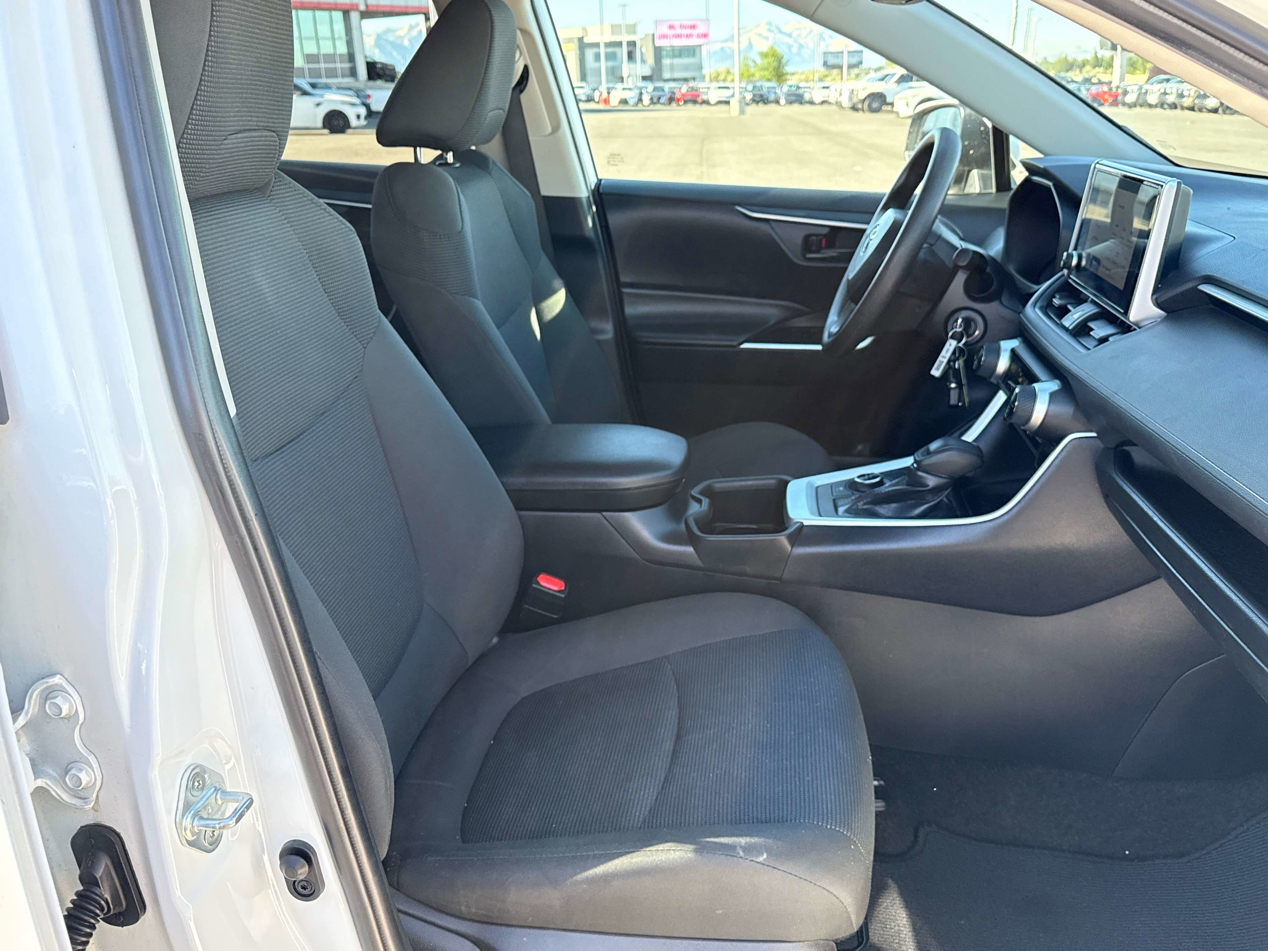 2024 Toyota RAV4 HYBRID Hybrid LE