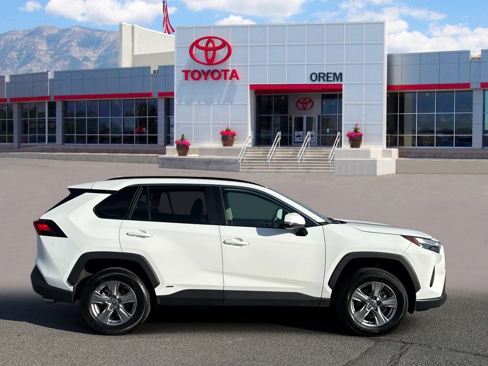 2024 Toyota RAV4 HYBRID Hybrid LE