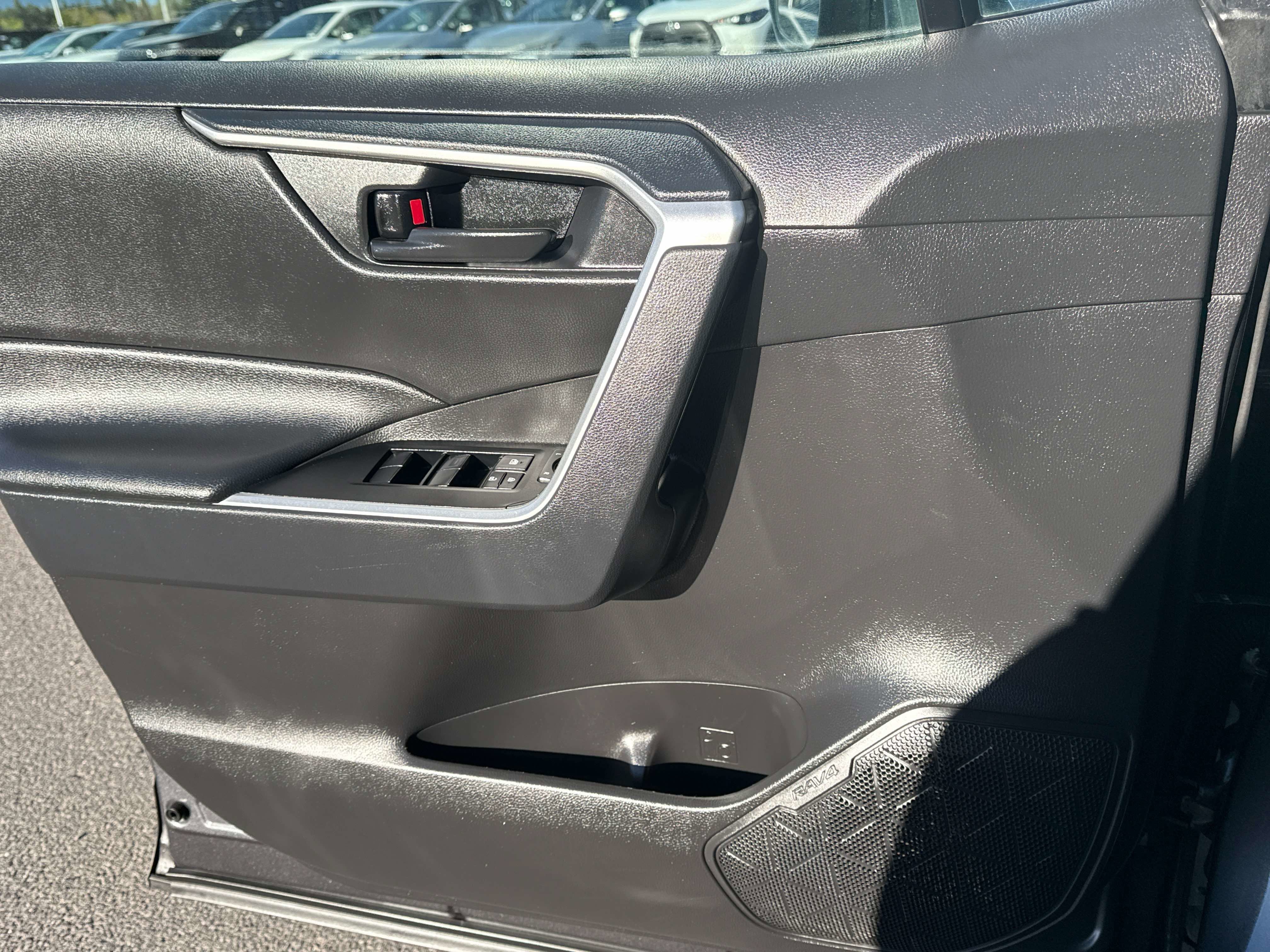 2025 Toyota RAV4 HYBRID Hybrid LE