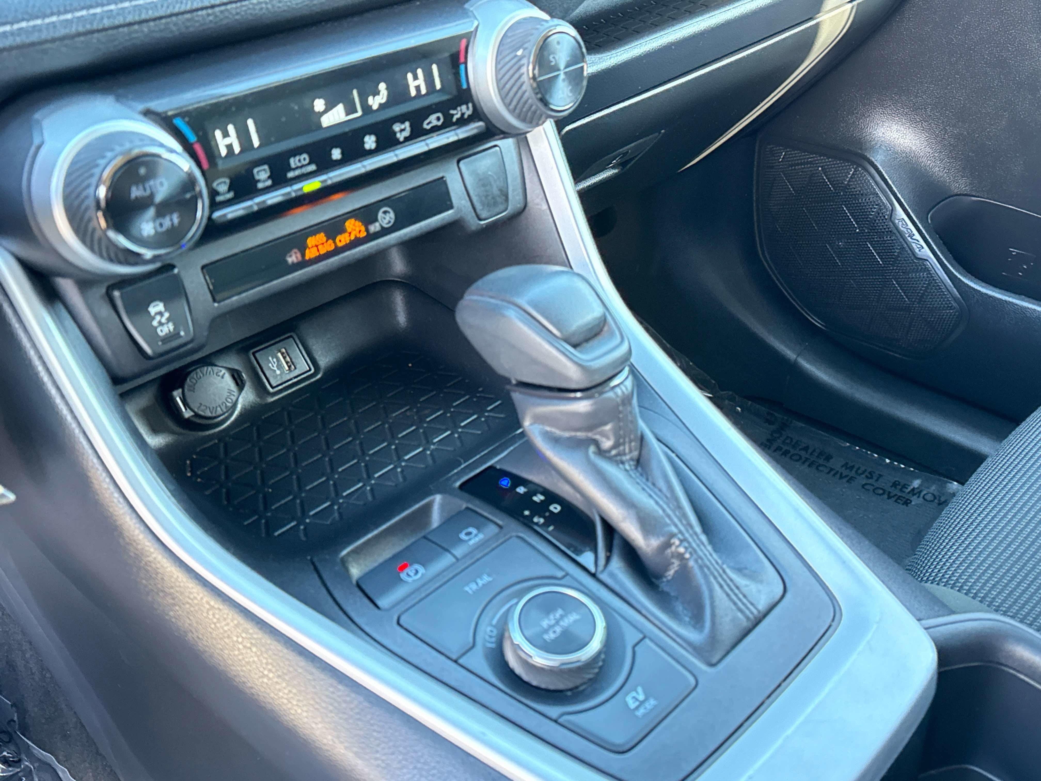 2025 Toyota RAV4 HYBRID Hybrid LE