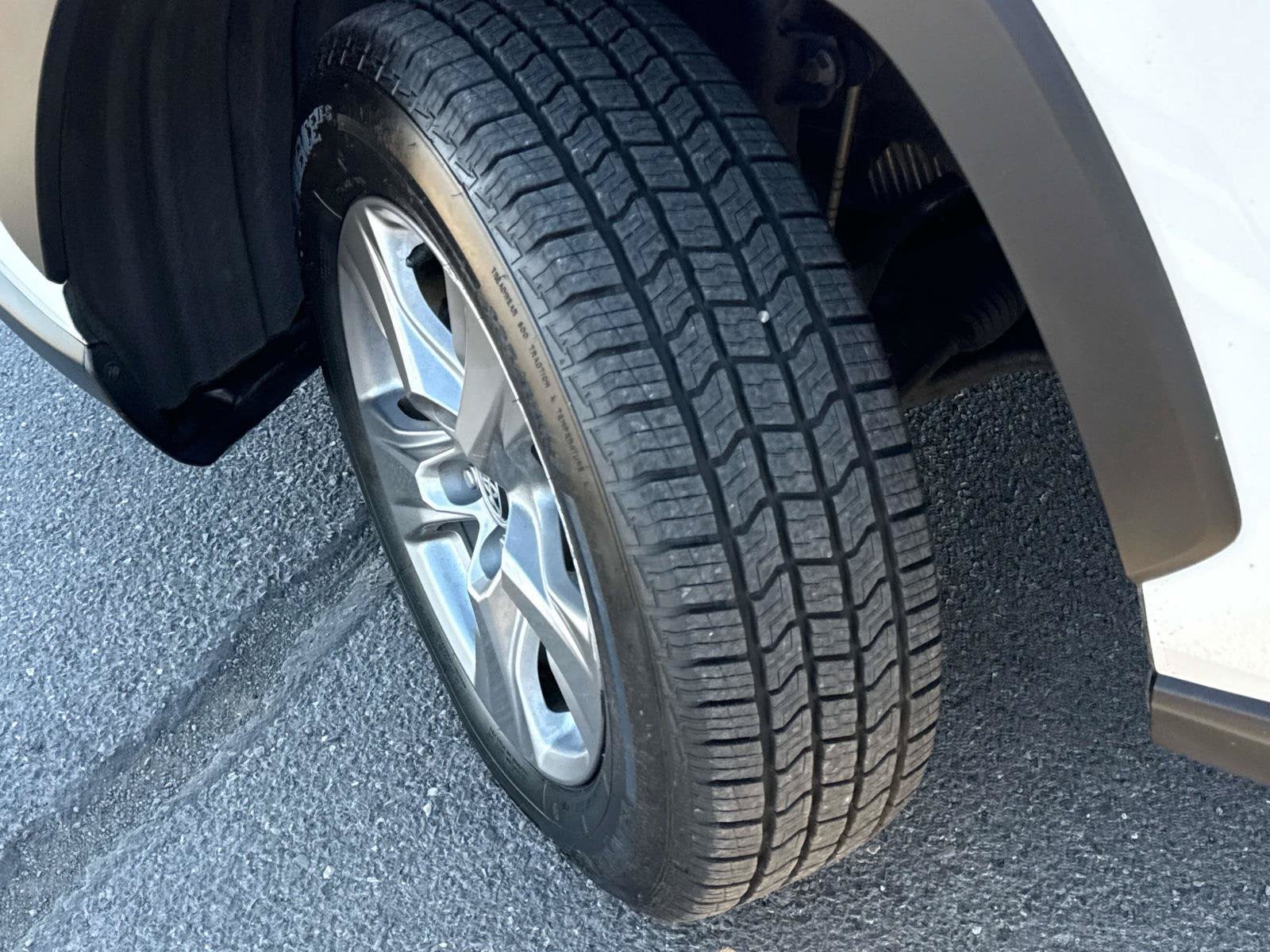 2024 Toyota RAV4 Hybrid Hybrid LE