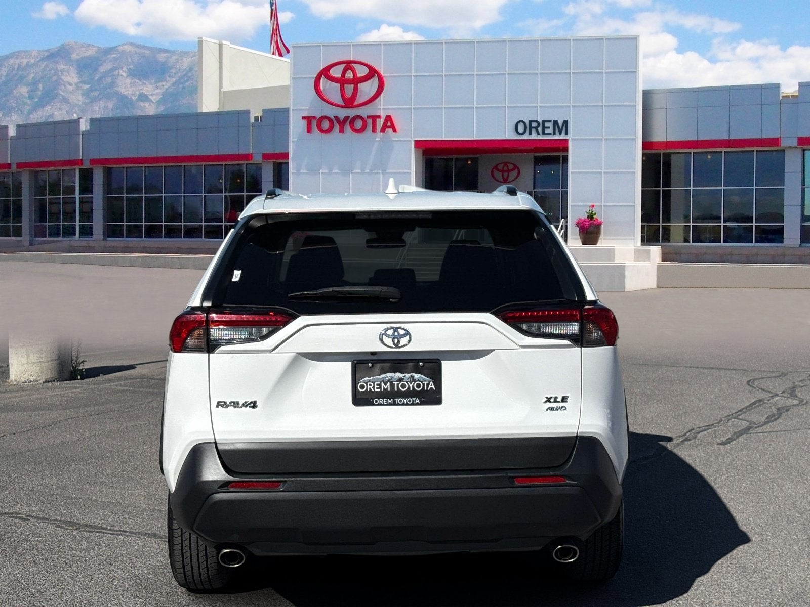 2020 Toyota RAV4 XLE