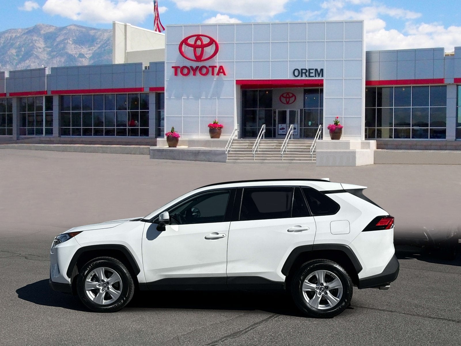 2020 Toyota RAV4 XLE