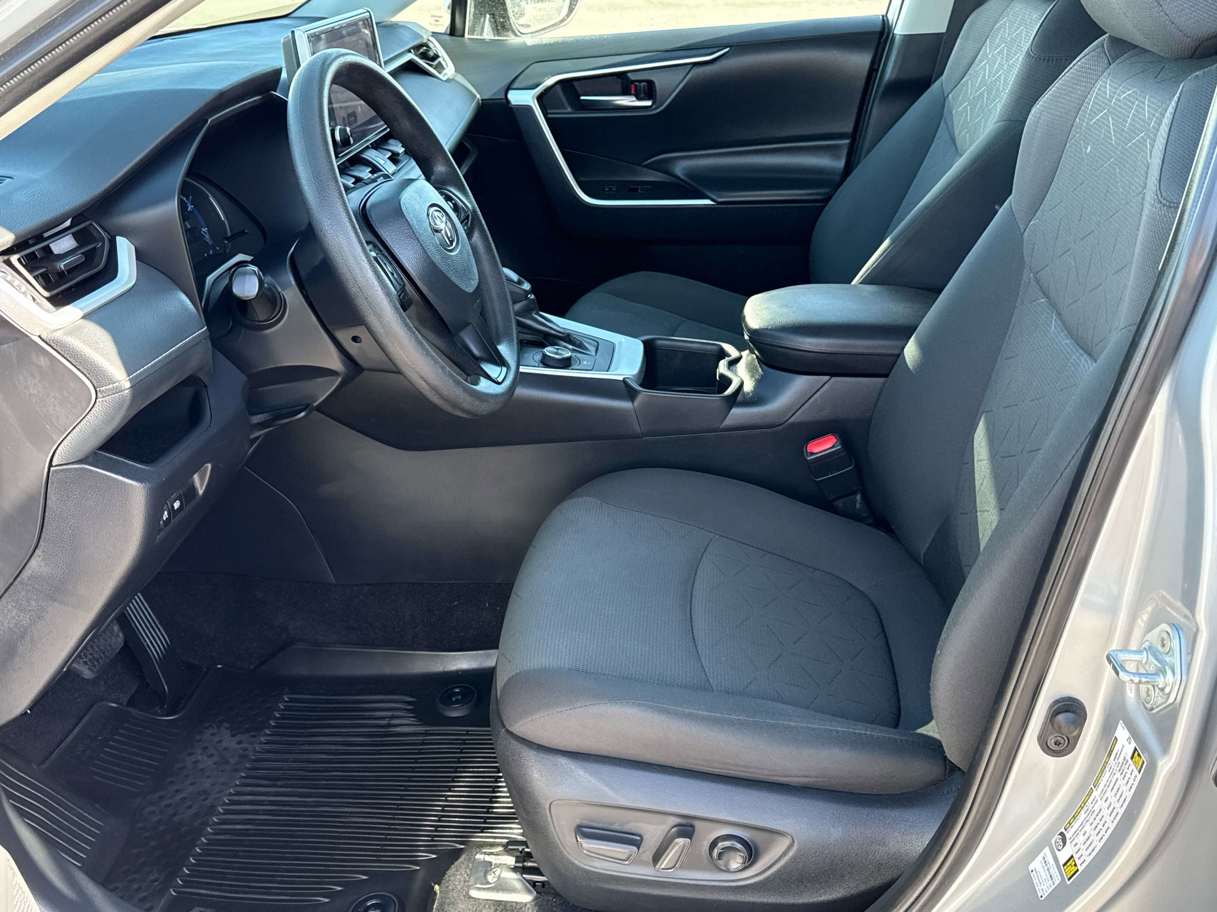 2024 Toyota RAV4 Hybrid Hybrid XLE