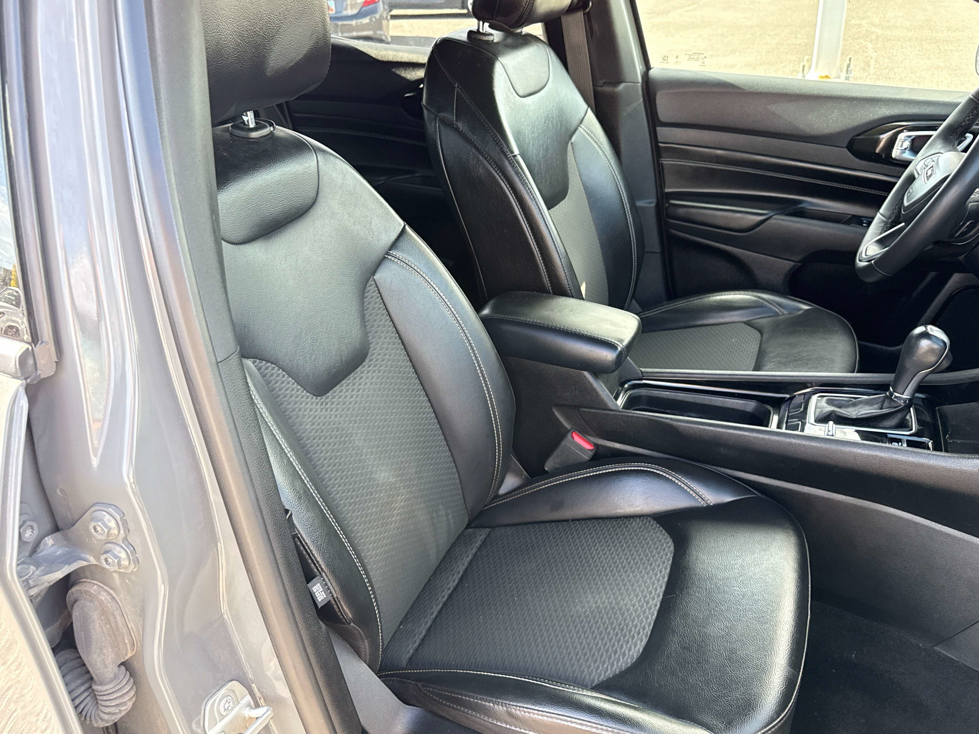 2023 Jeep Compass Altitude