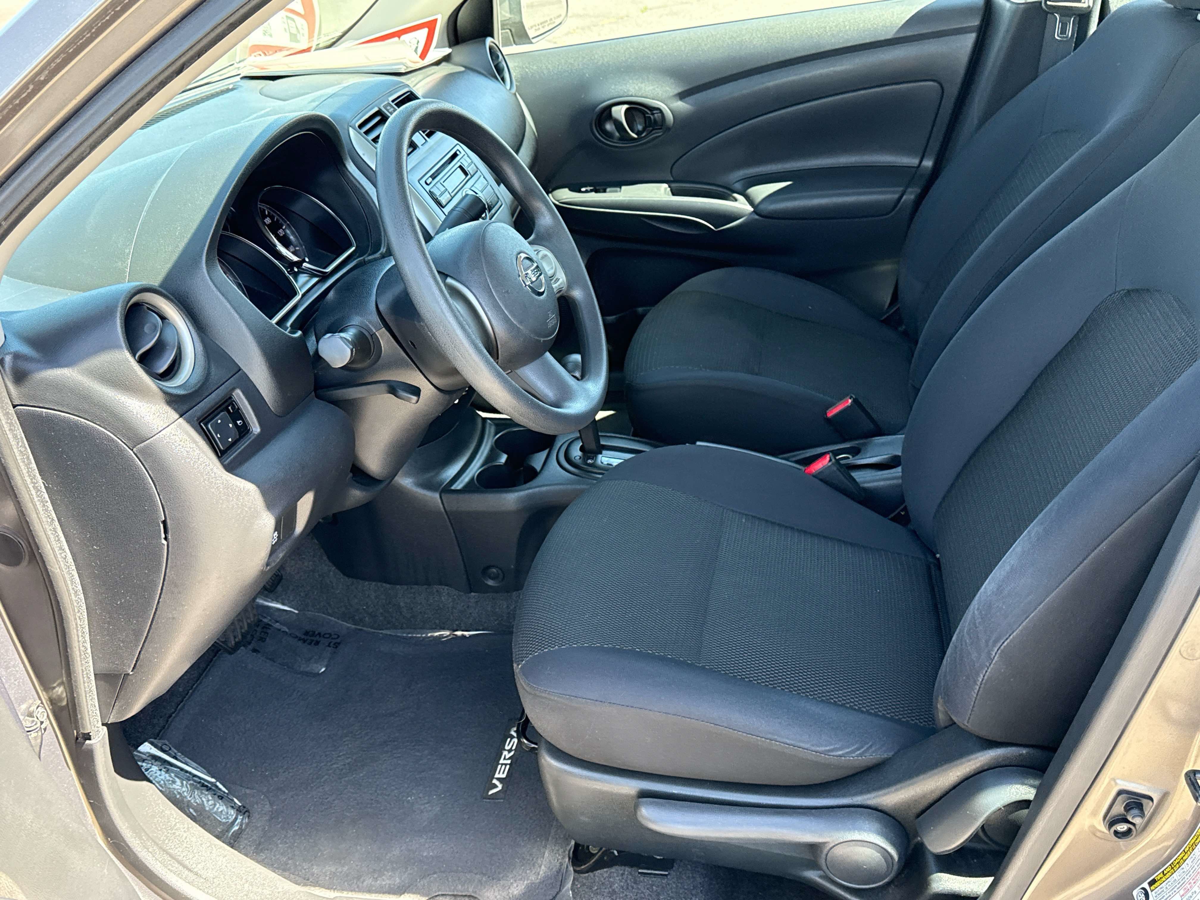 2012 Nissan Versa SV