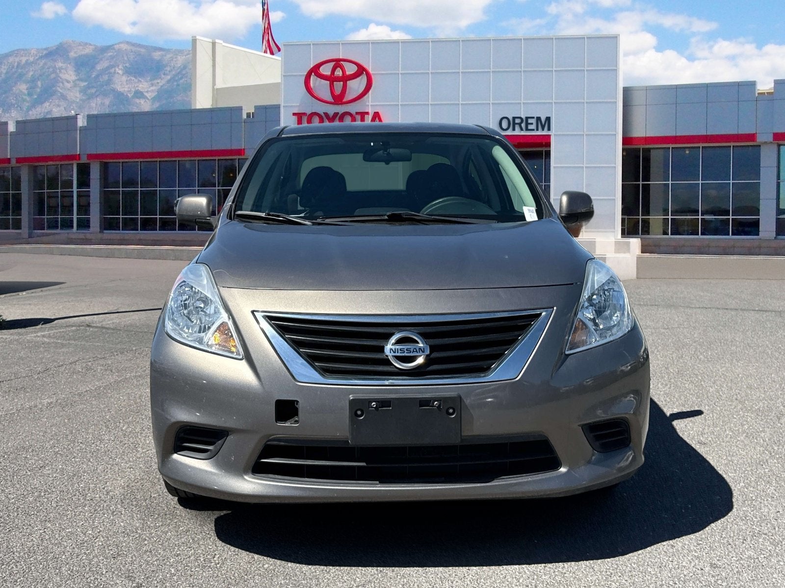 2012 Nissan Versa SV
