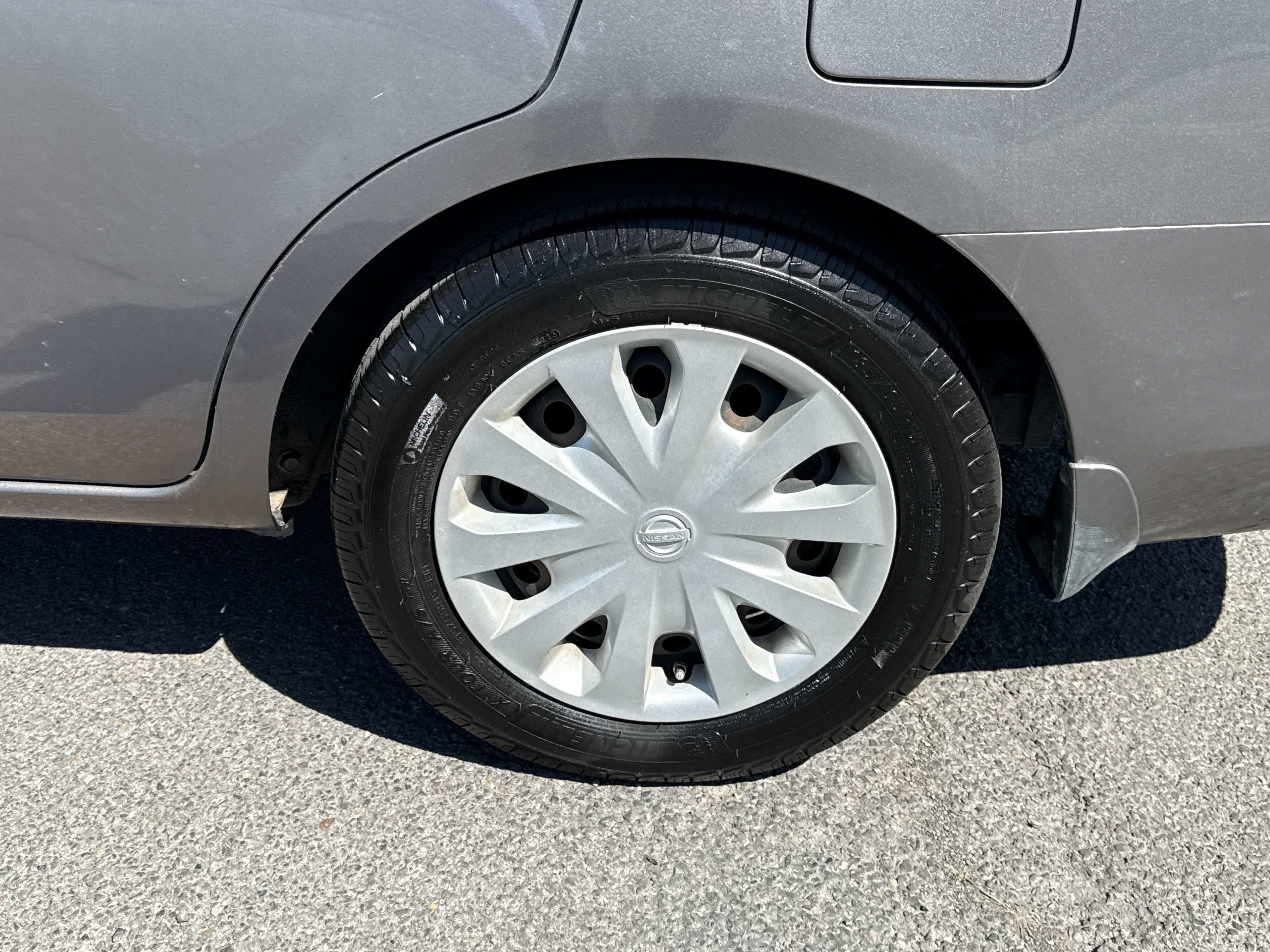 2012 Nissan Versa SV