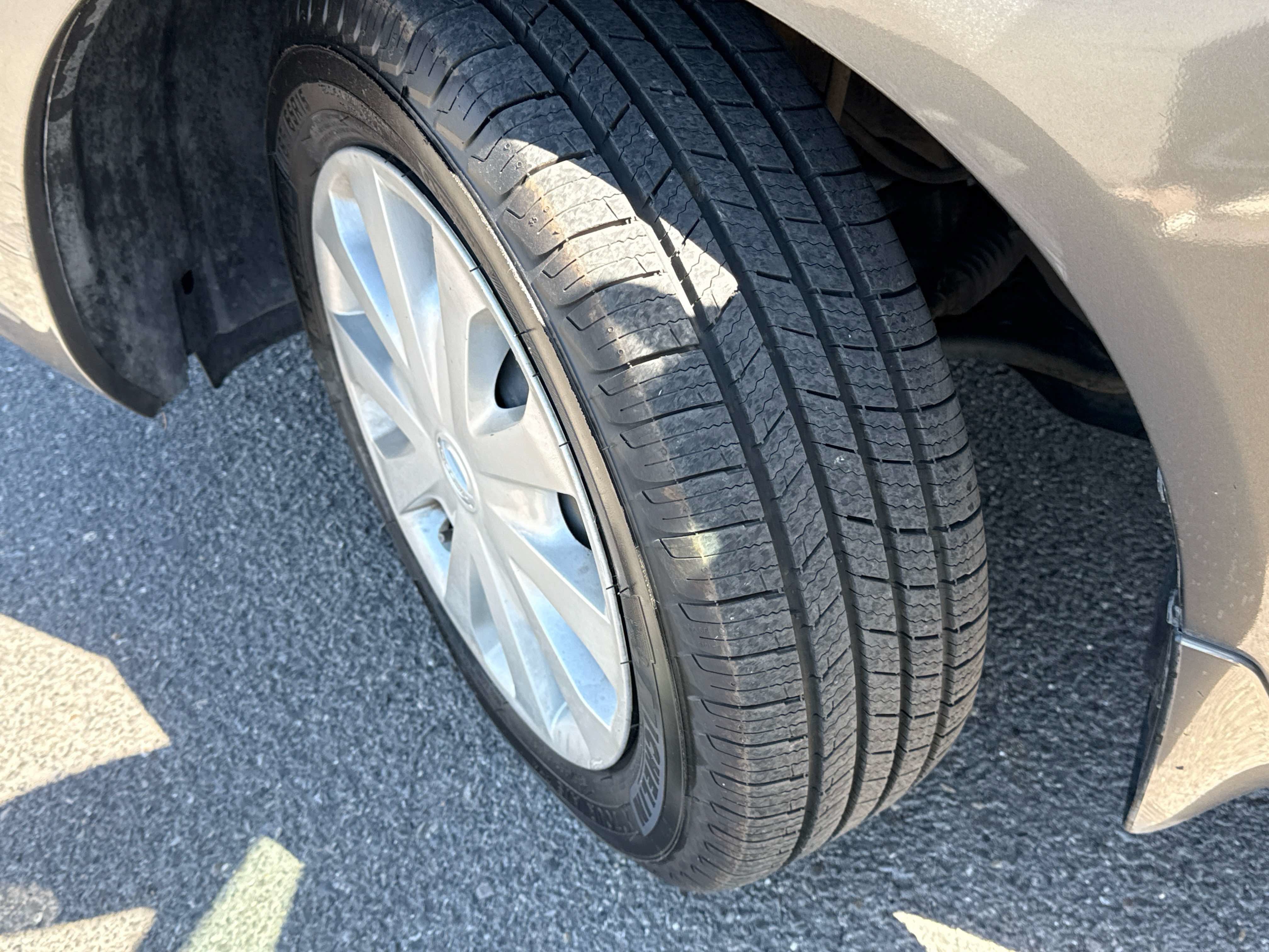2012 Nissan Versa SV