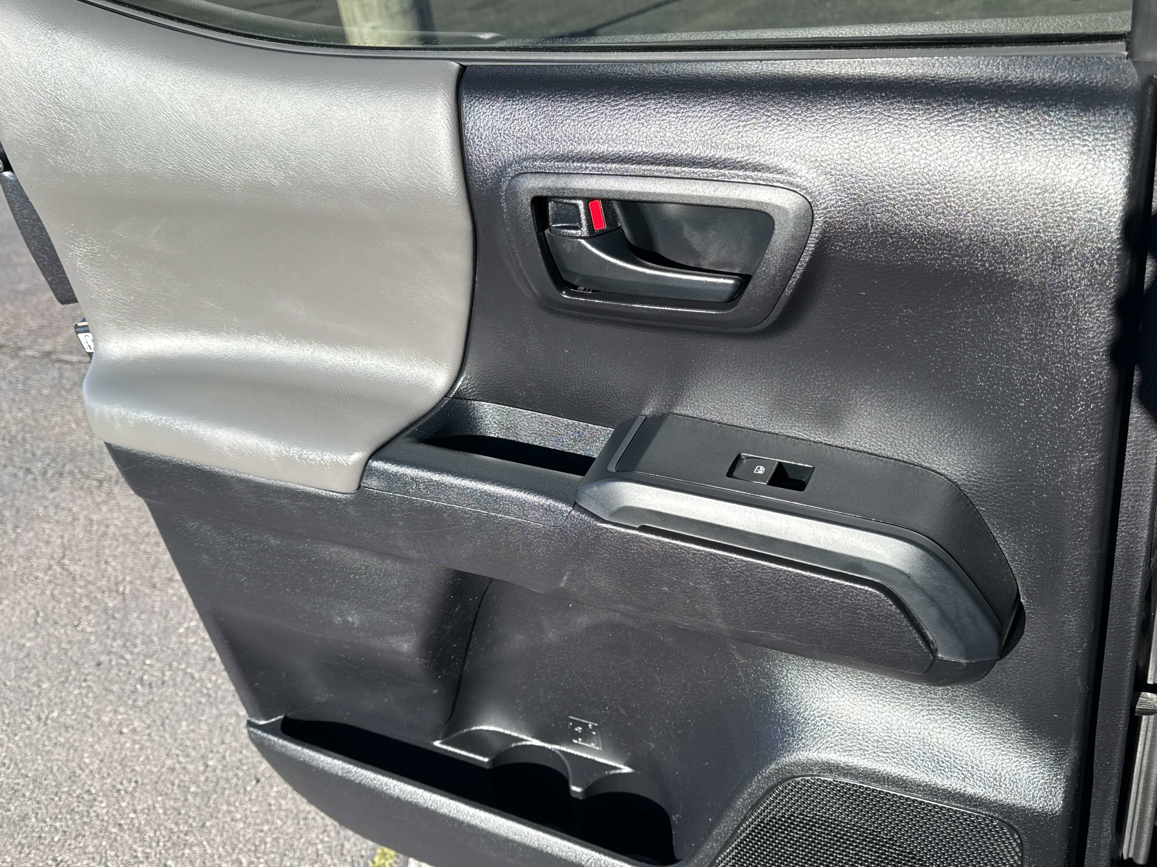 2019 Toyota TACOMA SR SR