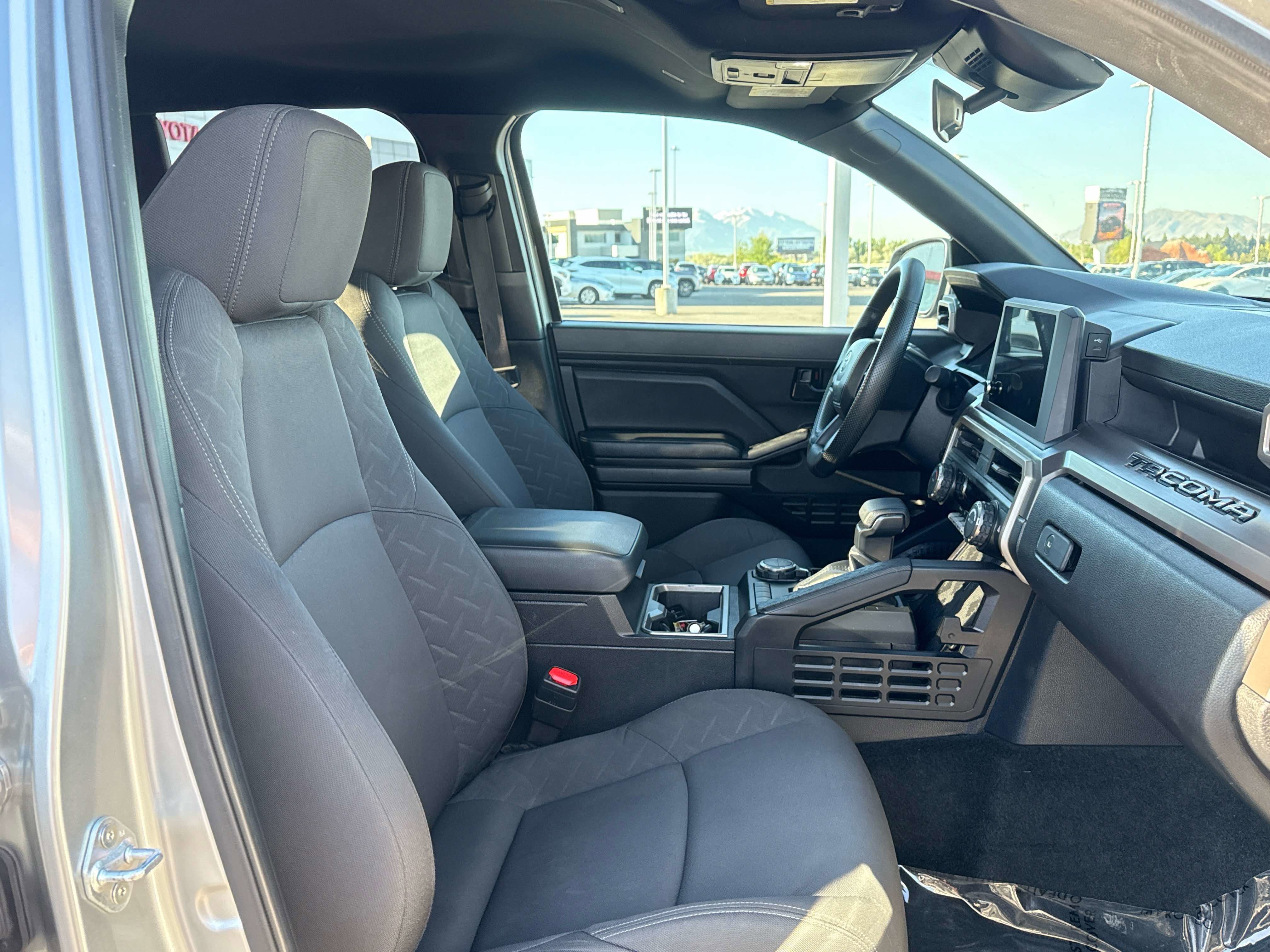 2024 Toyota TACOMA SR5 SR5