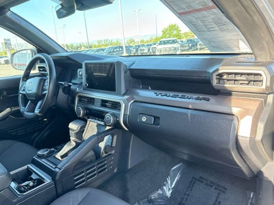 2024 Toyota TACOMA SR5 SR5