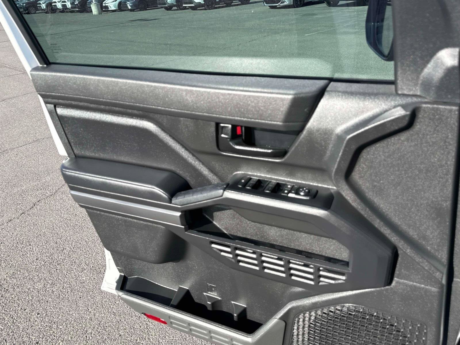 2024 Toyota TACOMA SR5 SR5