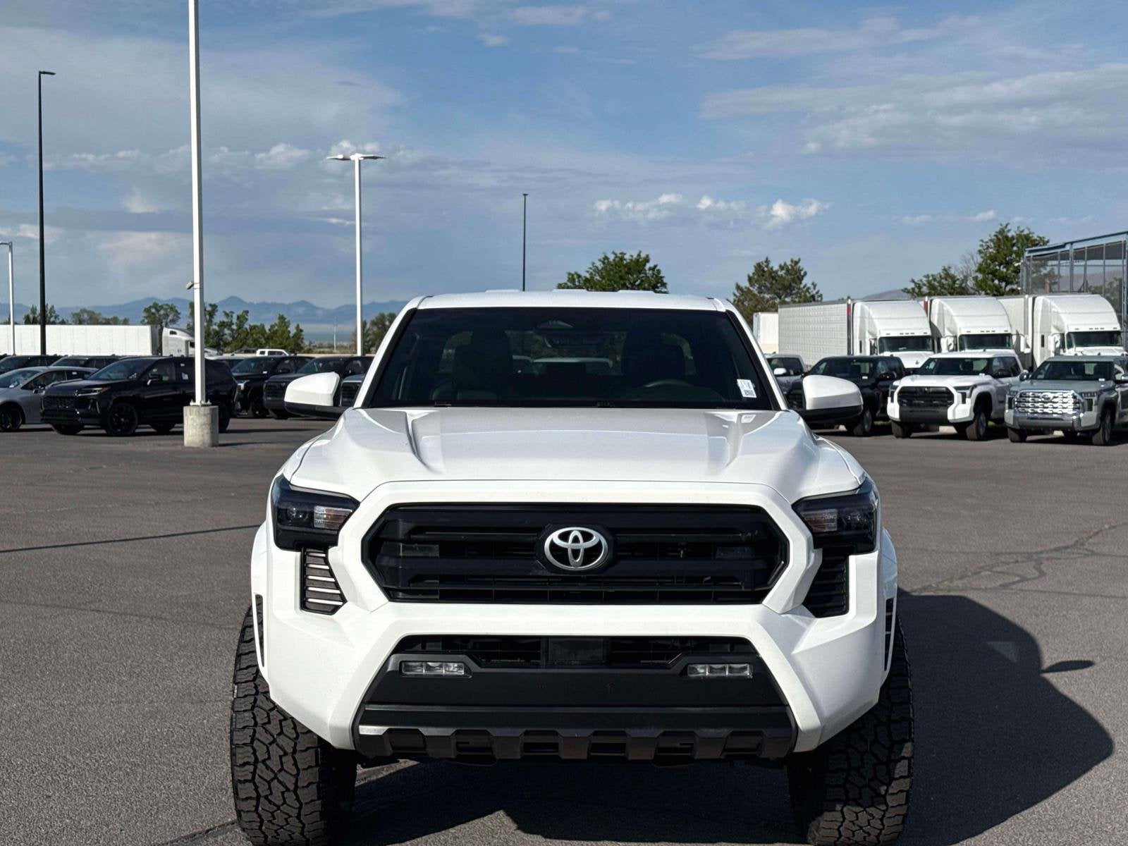 2024 Toyota TACOMA SR5 SR5