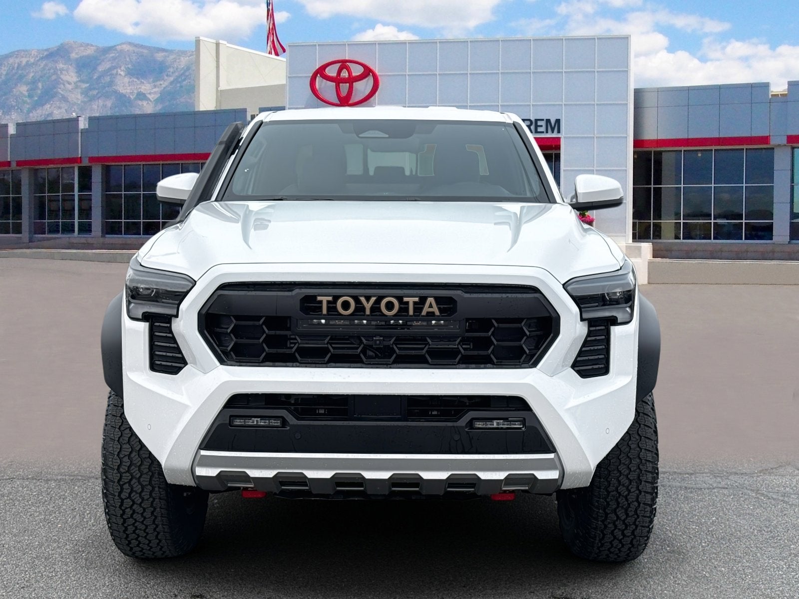 2026 Toyota Tacoma i-FORCE MAX Trailhunter