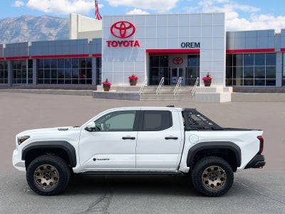 2026 Toyota Tacoma i-FORCE MAX Trailhunter