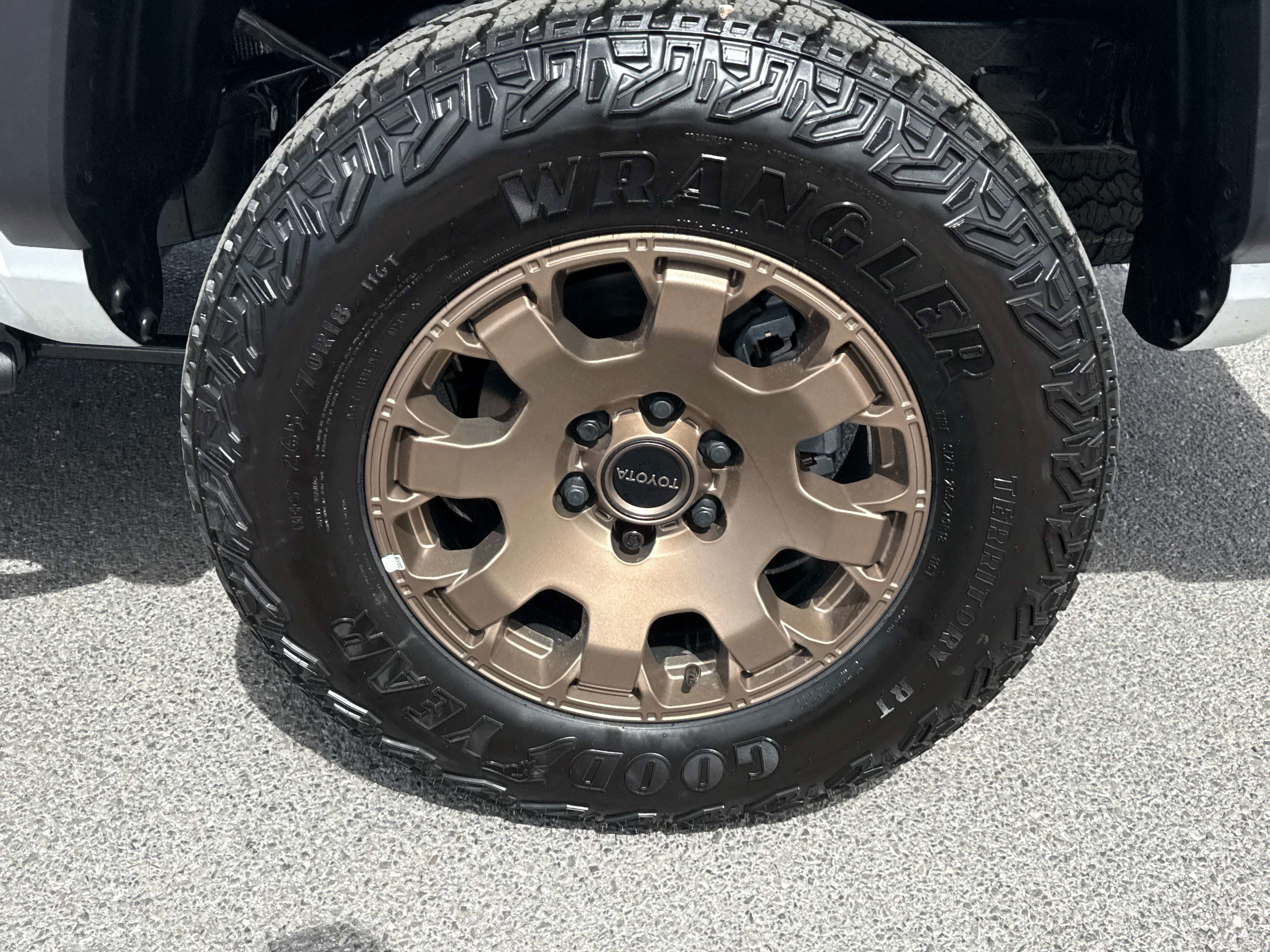 2026 Toyota Tacoma i-FORCE MAX Trailhunter