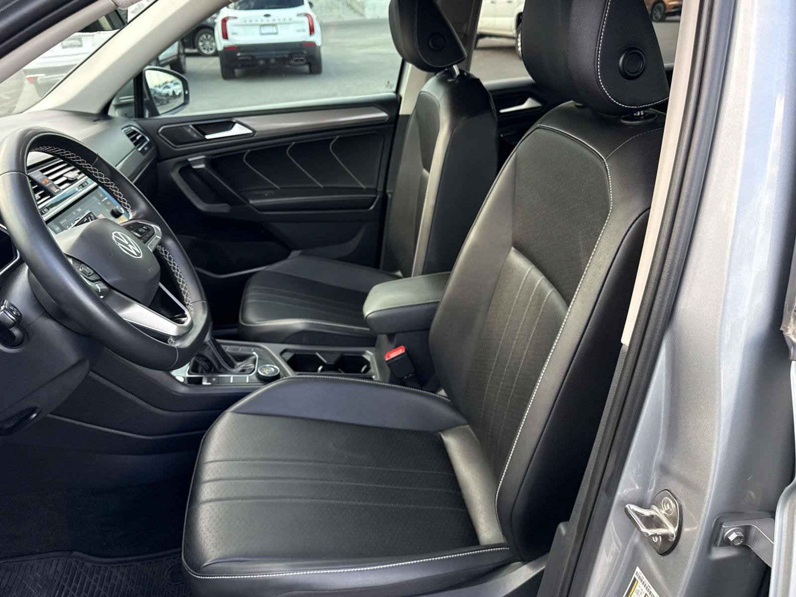2023 Volkswagen Tiguan SE