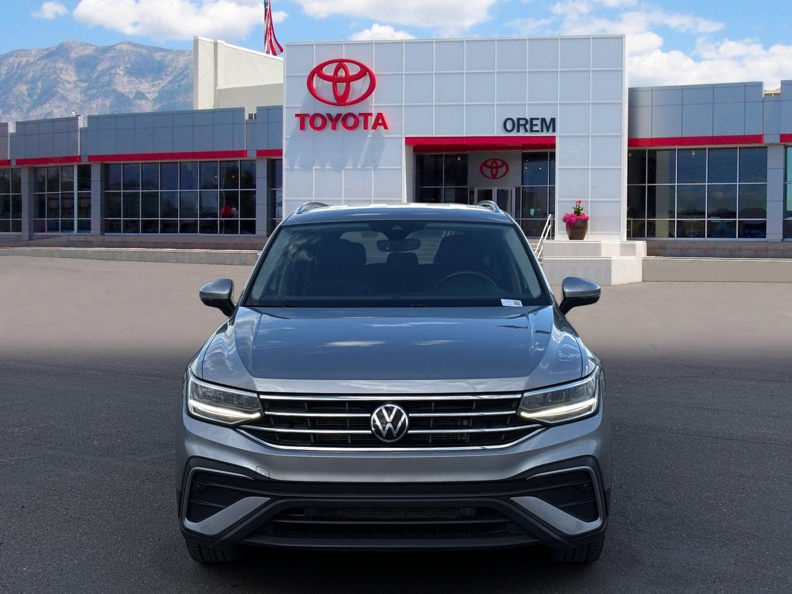 2023 Volkswagen Tiguan SE