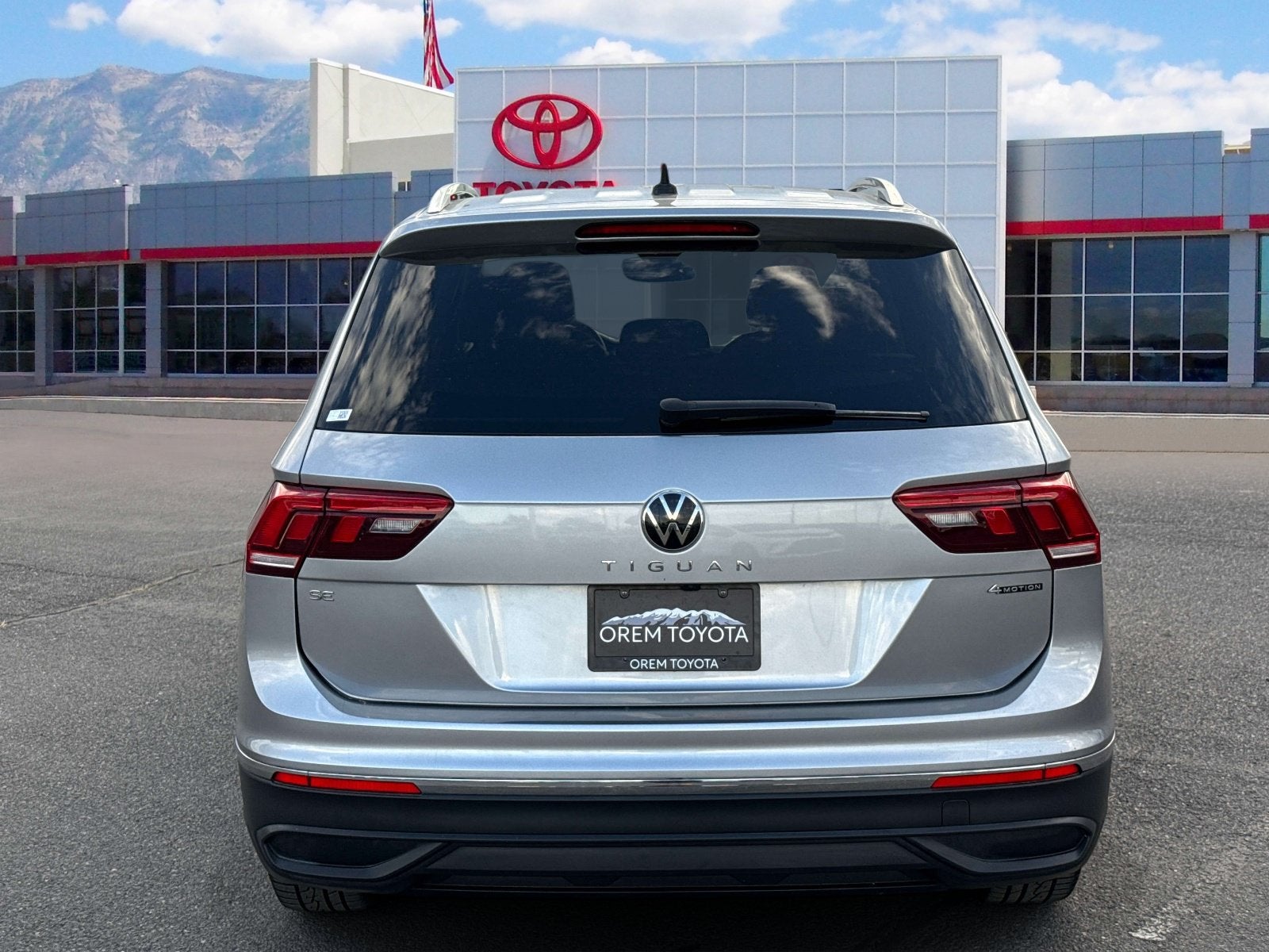 2023 Volkswagen Tiguan SE
