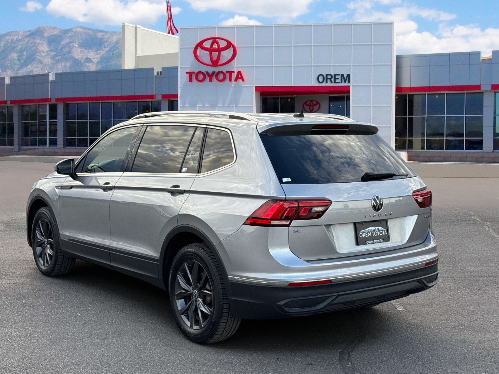2023 Volkswagen Tiguan SE