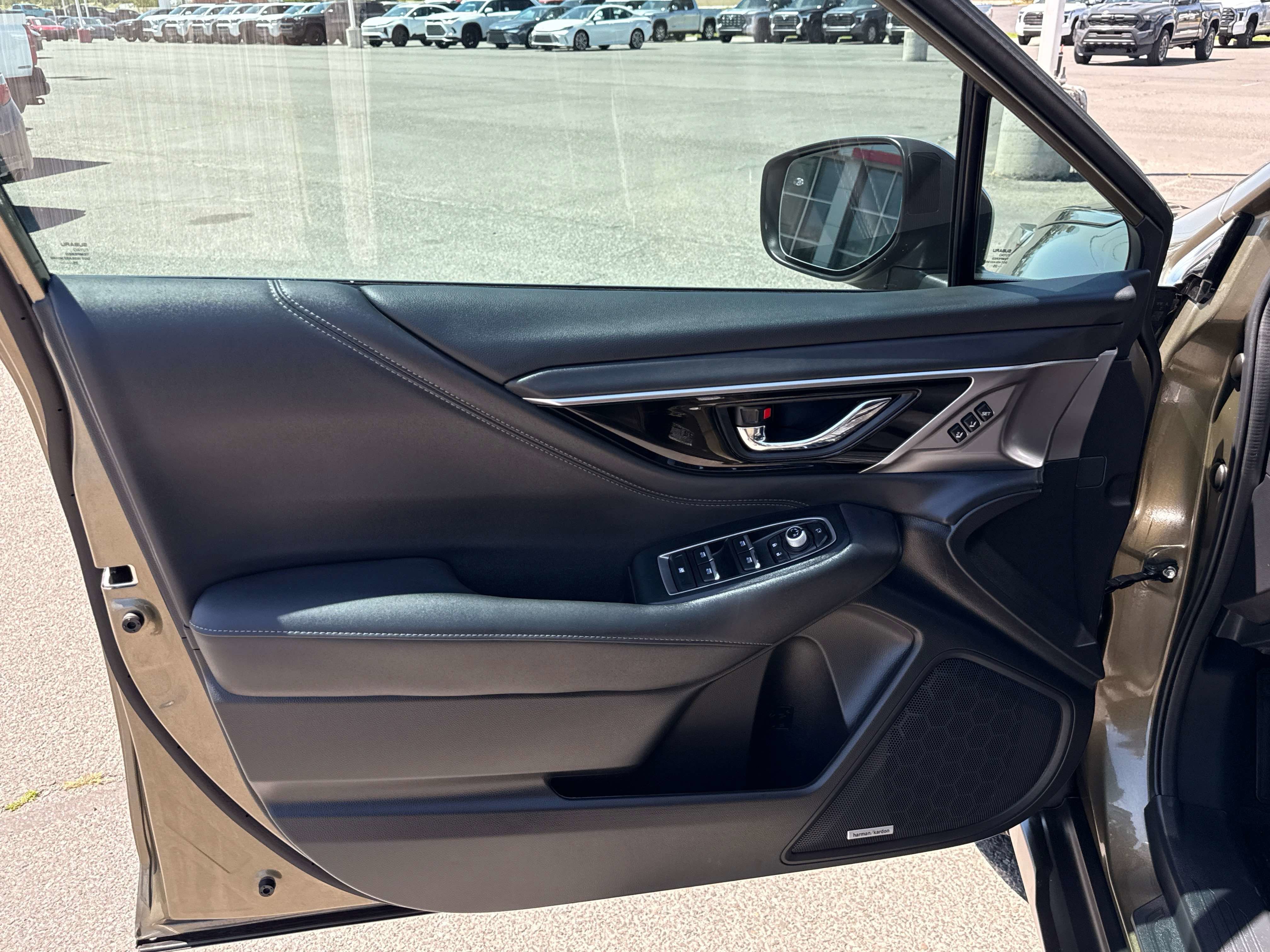 2025 Subaru Outback Touring XT