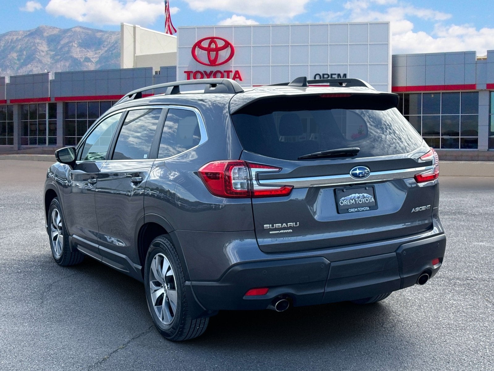 2024 Subaru Ascent Premium